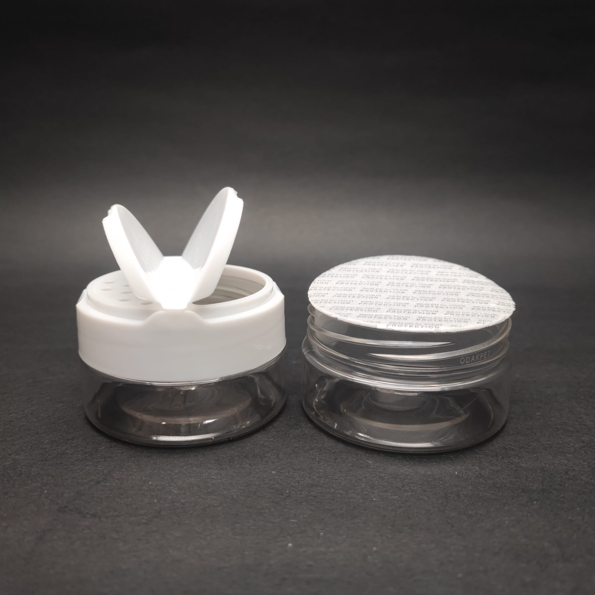 50 Cc Pet Baharat Kavanozu - Beyaz Fliptop Baharat Kapaklı + Sızdırmaz Kendinden Yapışkanlı Köpük Contalı -  Toz Kavanozu , Baharat Ambalajı , Boş Pudra Şişesi . Tuzluk , Baharat Düzenleyici Set İçin Kavanoz