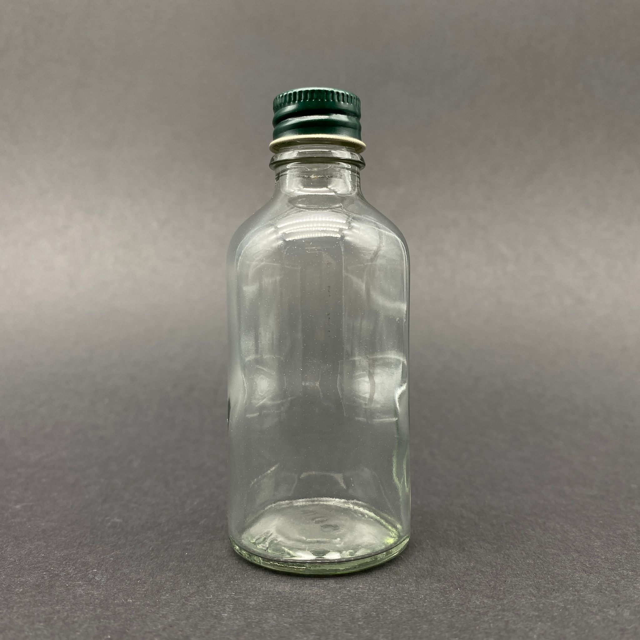 50 Cc Şeffaf Cam Şişe - Yeşil Vidalı Metal Kapaklı - 50 Ml Cam Şişe