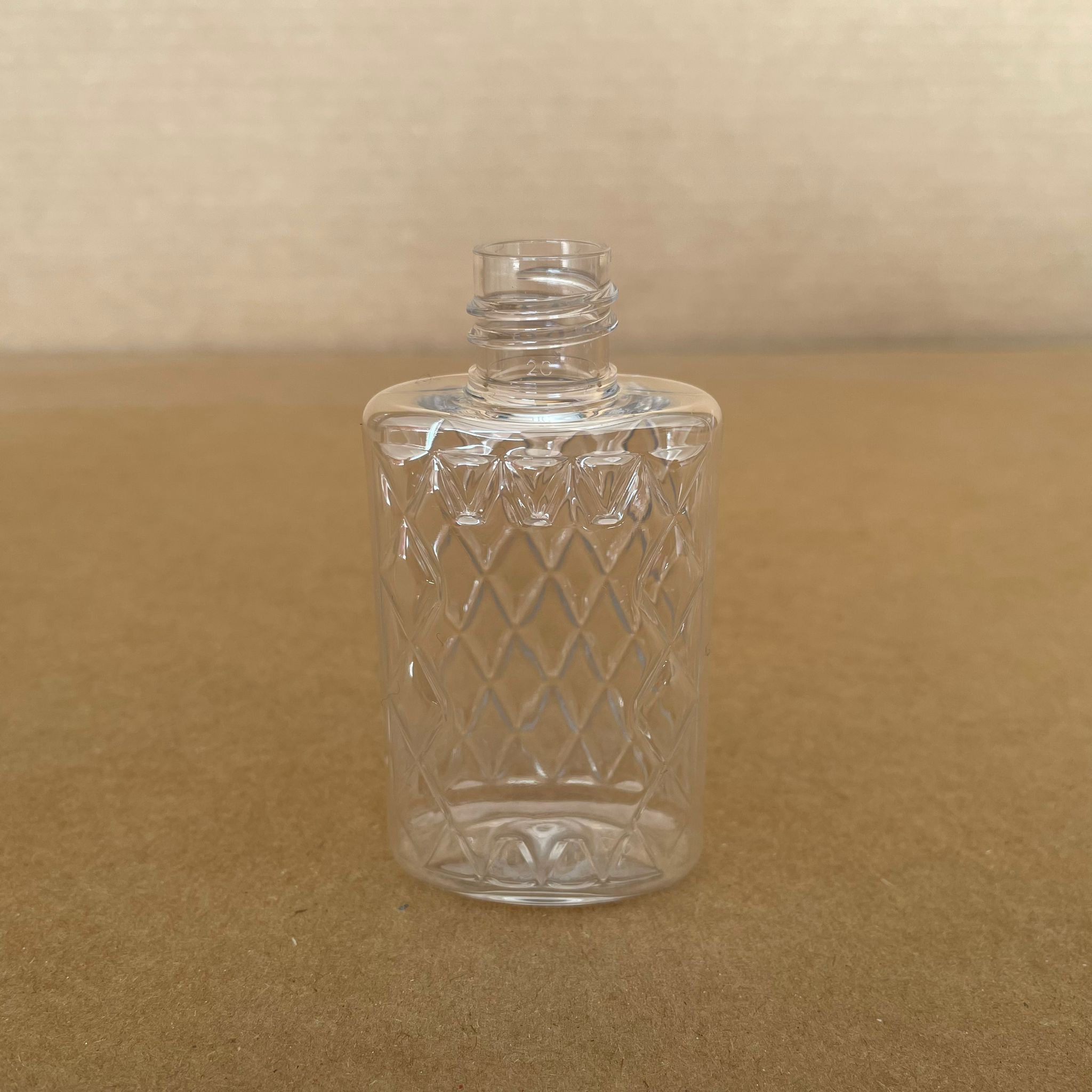 50 Cc Şeffaf Pet Köşeli Parfüm Şişesi  - 18 Ağız - 50 Ml Plastik Parfüm - Kolonya Şişesi