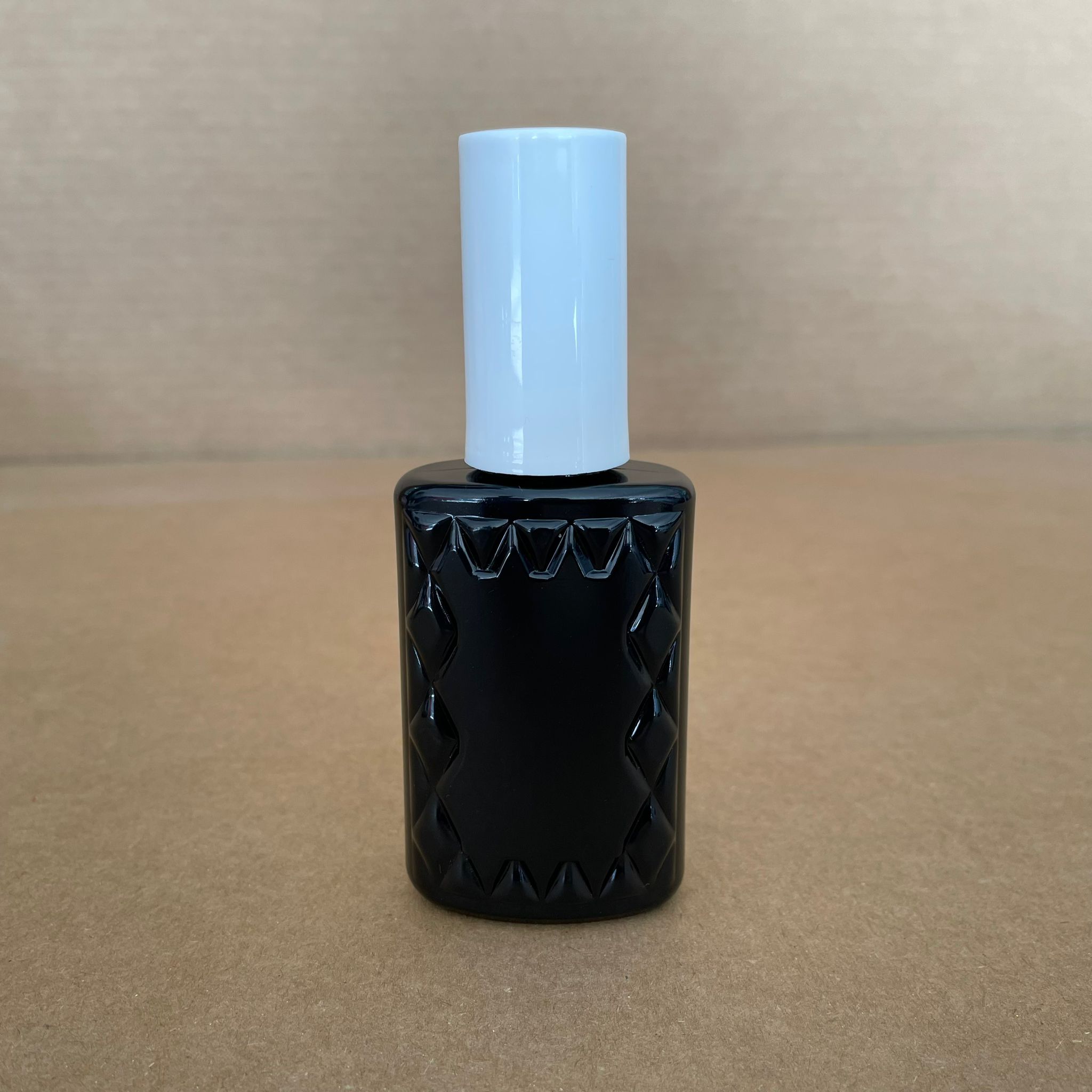 50 Cc Siyah Pet Köşeli Parfüm Şişesi - Siyah Spreyli - Beyaz Koruma Kapaklı - 50 Ml Plastik Parfüm - Kolonya Şişesi