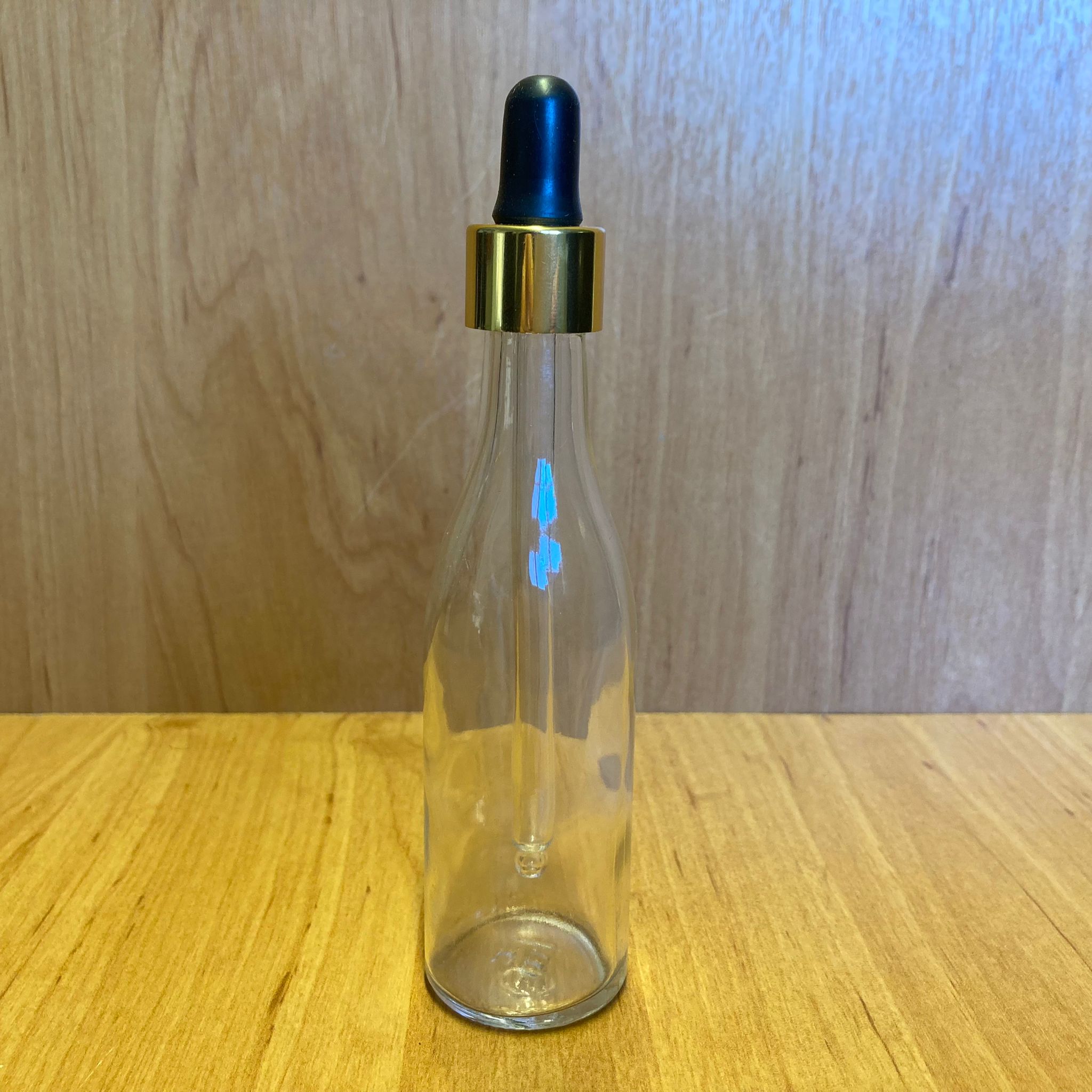 50 Cc Uzun Model Cam Damlalıklı Şişe - Siyah Emzik - Gold Metalik Kapak - 50 Ml Cam Damlalıklı Şişe