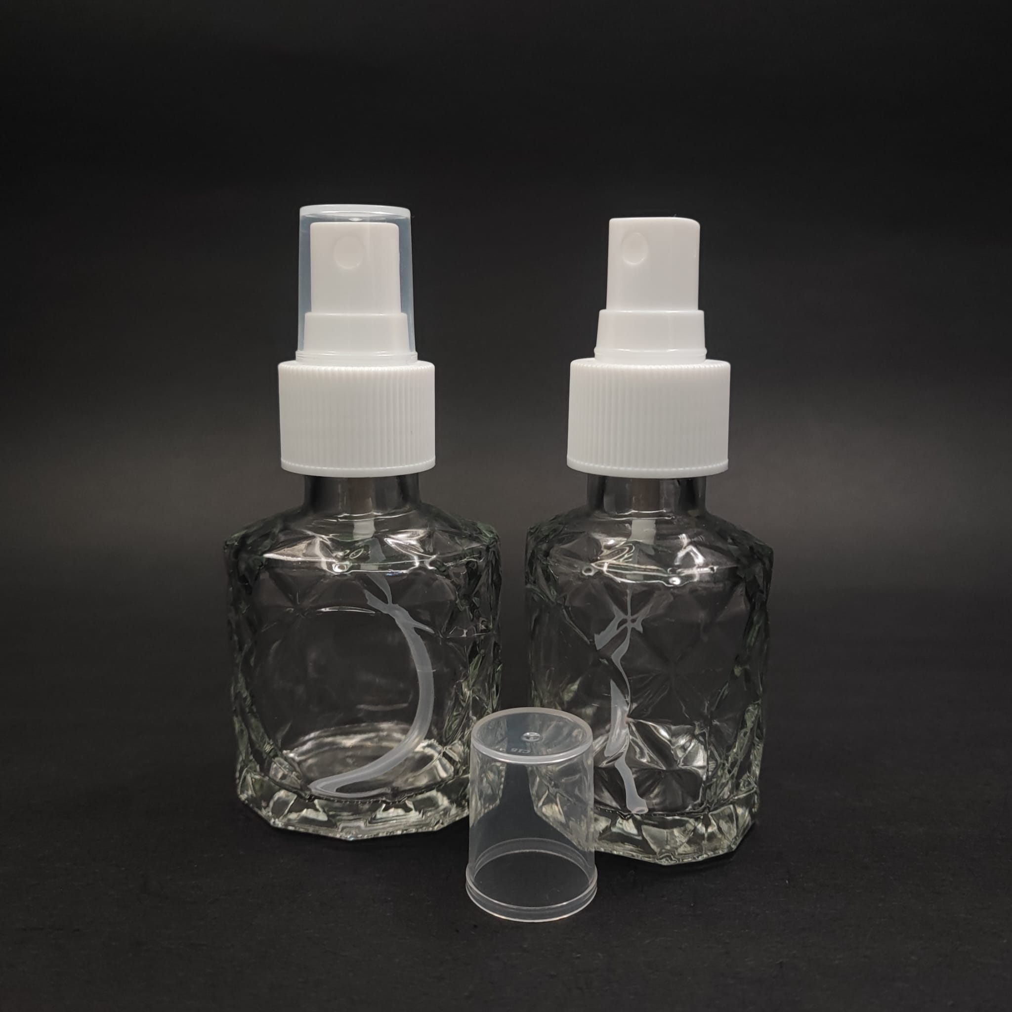 50 Cc Velora Cam Şişe - Beyaz Spreyli - 50 Ml Düğün, Nişan, Söz, Kına, Cenaze, Promosyon İçin Hediyelik Lüx Kolonya Şişeleri