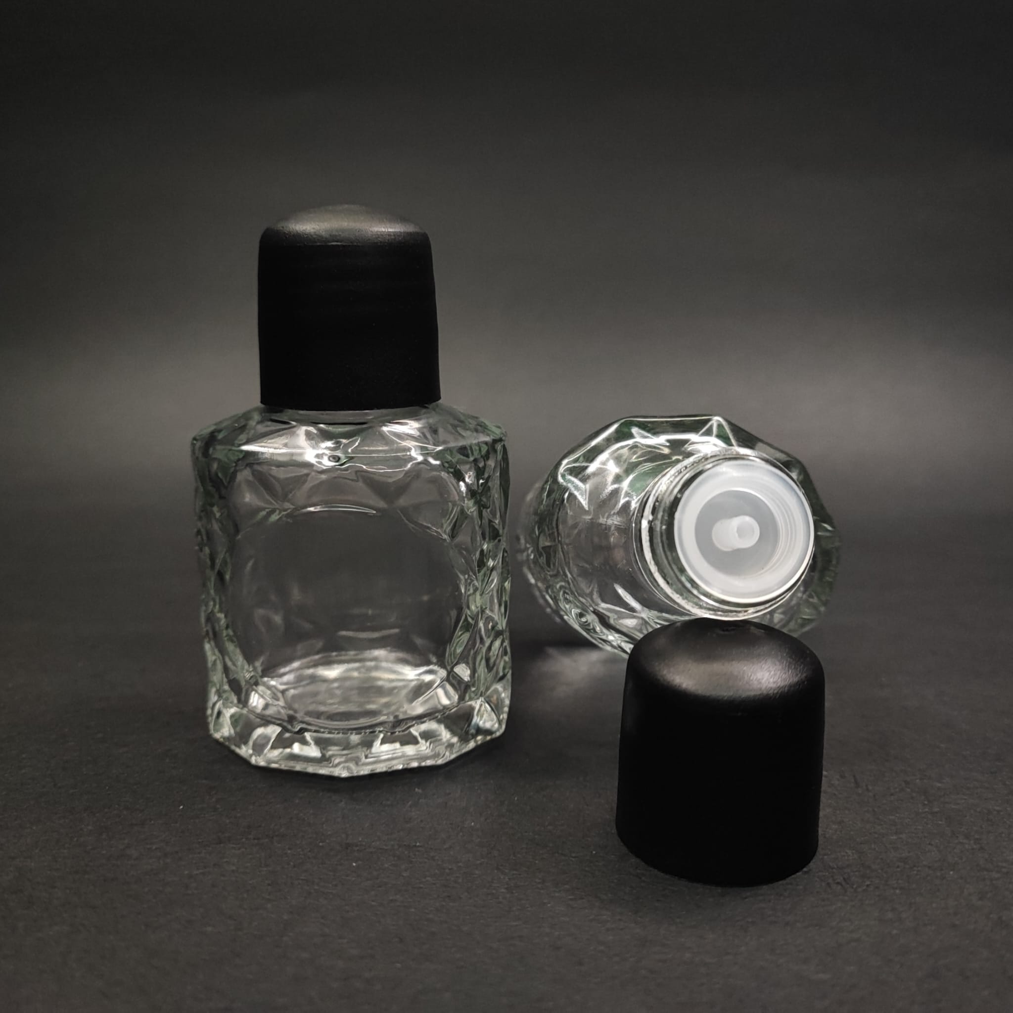 50 Cc Velora Cam Şişe - Siyah Kapaklı + Kolonya Tıpalı - 50 Ml Düğün, Nişan, Söz, Kına, Cenaze, Promosyon İçin Hediyelik Lüx Kolonya Şişeleri