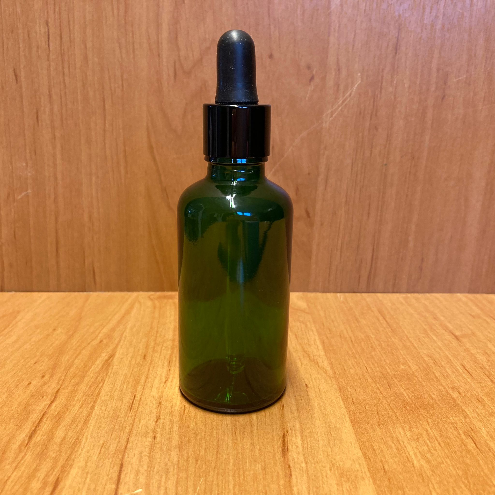 50 Cc Yeşil Cam Damlalıklı Şişe - Siyah Emzik - Siyah Metalik Kapak - 50 Ml Yeşil Cam Damlalıklı Şişe