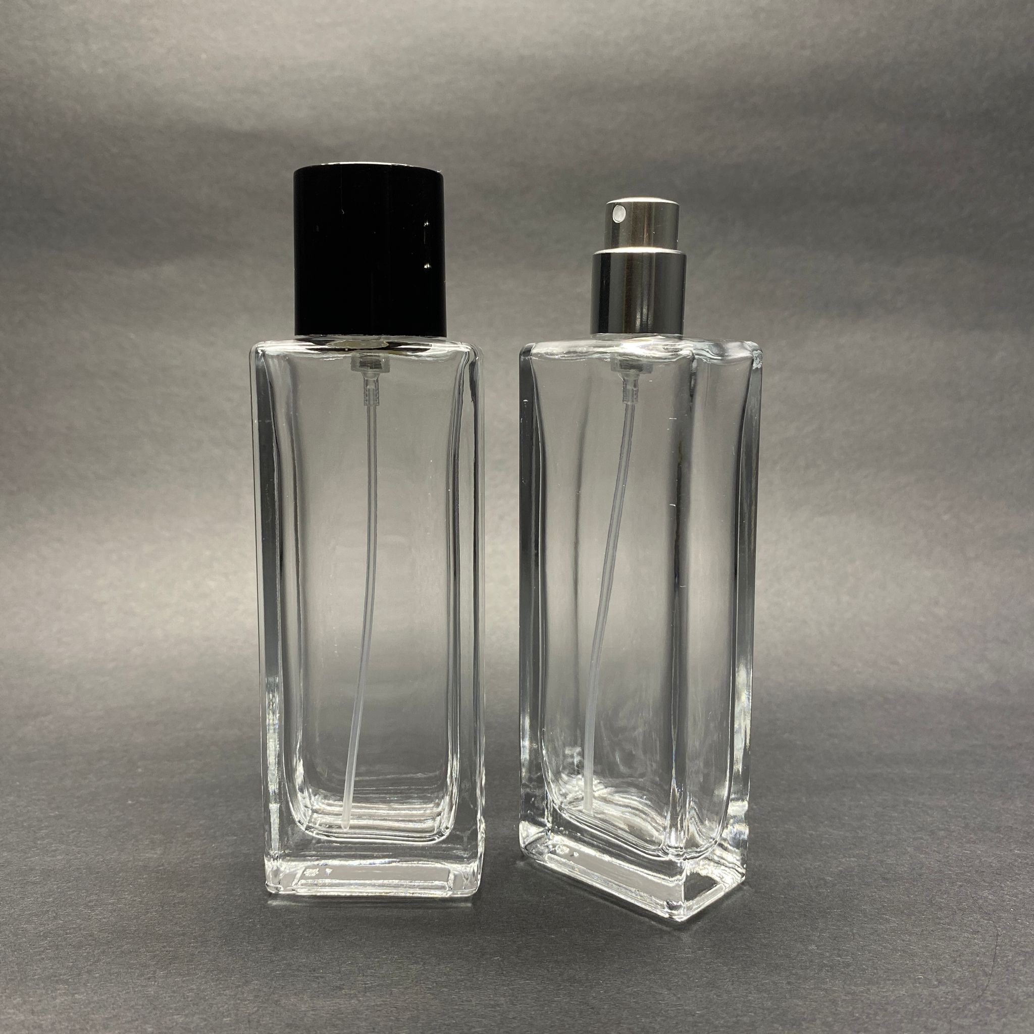 50 Ml Dikdörtgen Model Fortune Uzun Parfüm Şişesi - Gümüş Metal Spreyli + Siyah Kapaklı (Ağız 15 Mm Geçme Kolay Kapama)