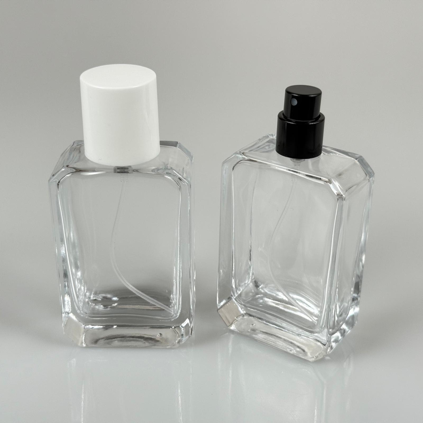 50 Ml Köşeli Model Angel Parfüm Şişesi - Siyah Metal Spreyli + Beyaz Kapaklı (Ağız 15 Mm Geçme Kolay Kapama)