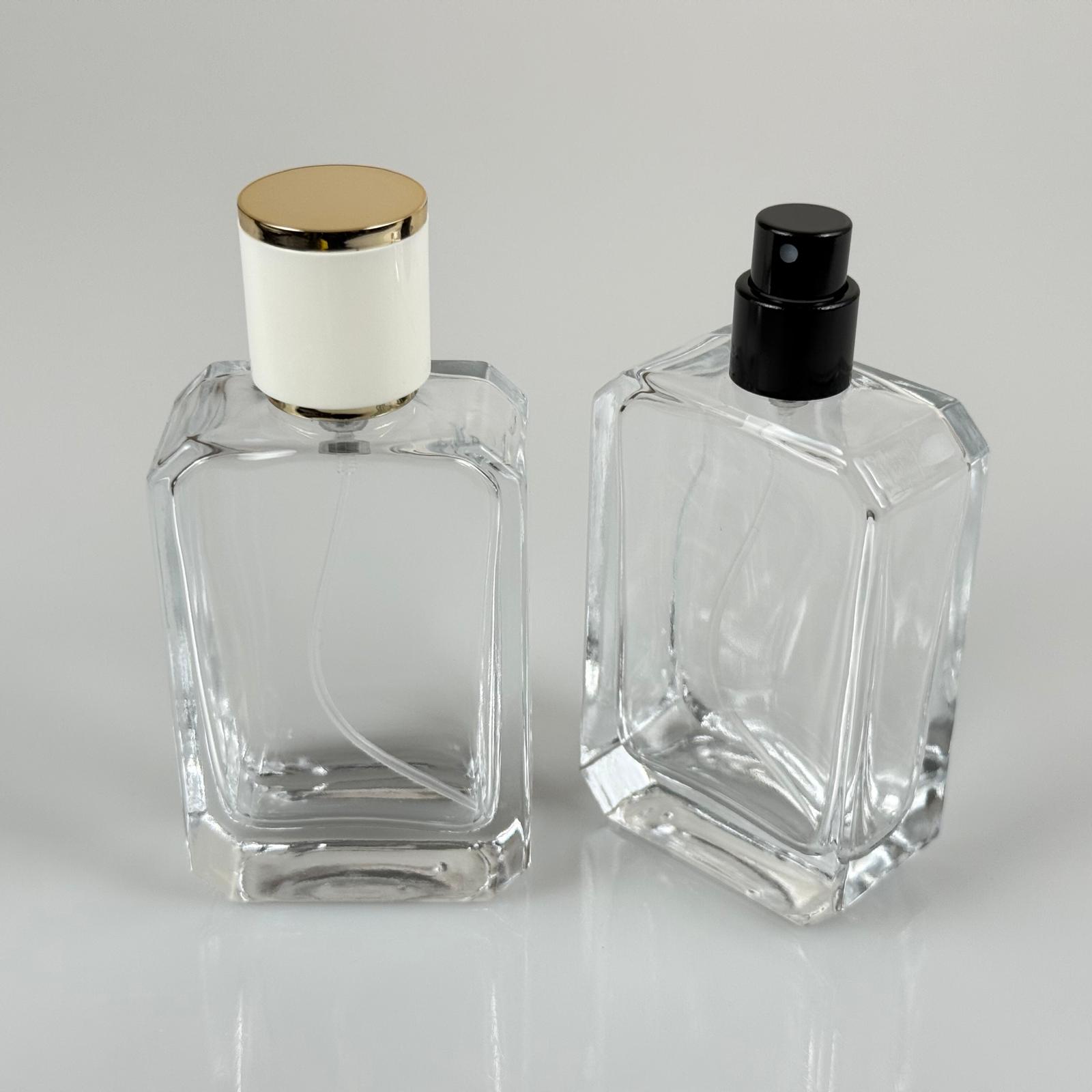50 Ml Köşeli Model Angel Parfüm Şişesi - Siyah Metal Spreyli + Gold Beyaz Kapaklı (Ağız 15 Mm Geçme Kolay Kapama)