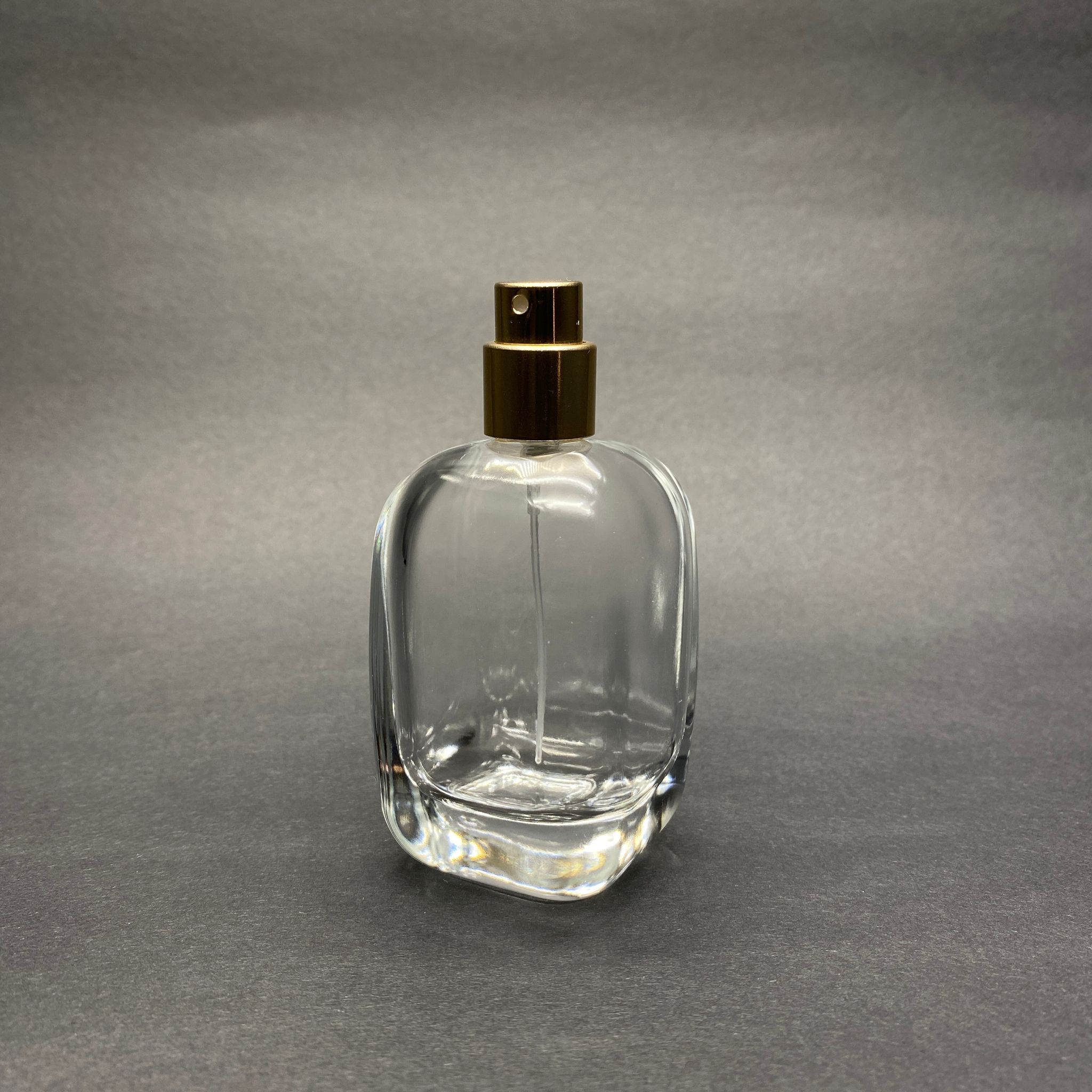 50 Ml Oval Kare Model Core Parfüm Şişesi - Gold Metal Spreyli (Ağız 15 Mm Geçme Kolay Kapama)
