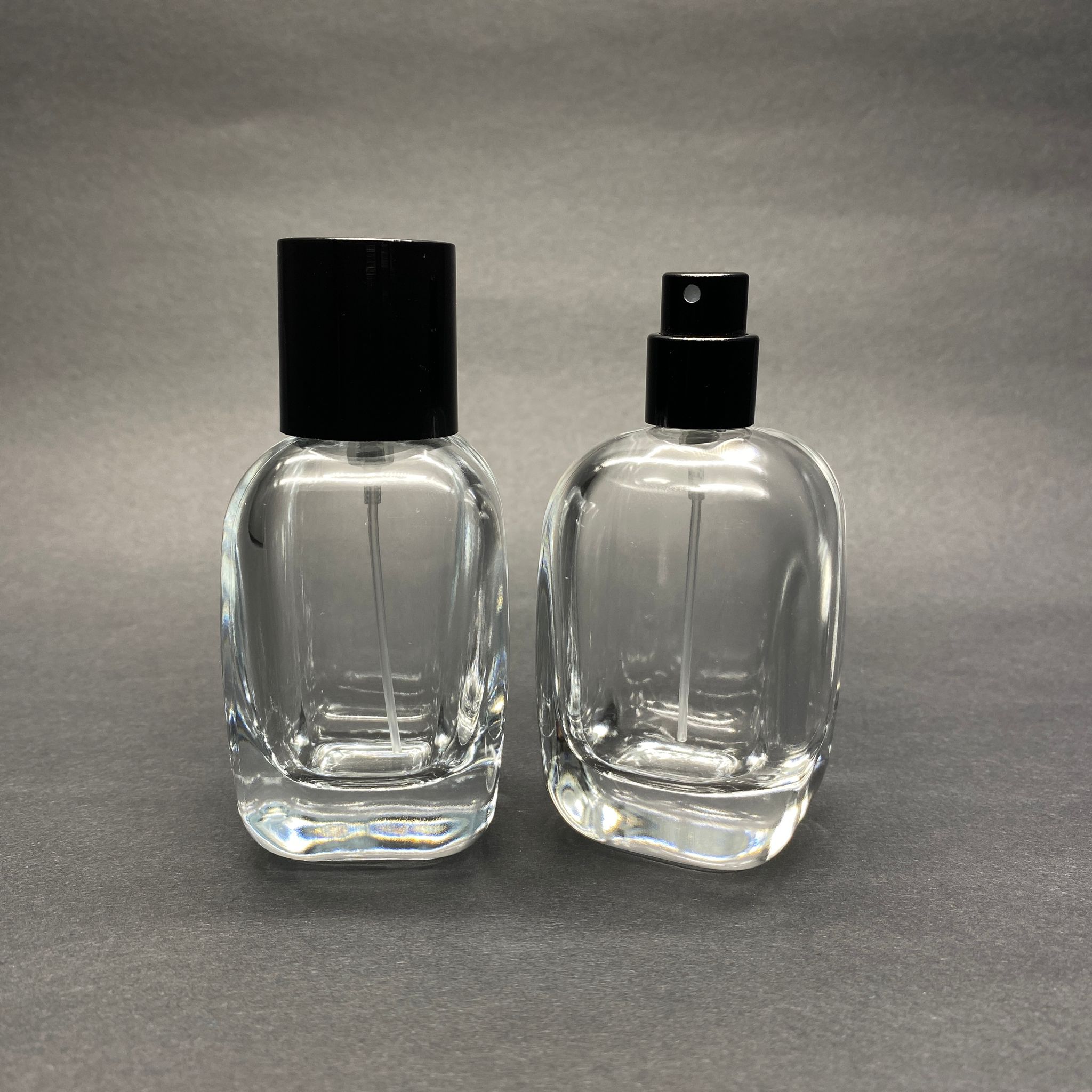 50 Ml Oval Kare Model Core Parfüm Şişesi - Siyah Metal Spreyli + Siyah Kapaklı (Ağız 15 Mm Geçme Kolay Kapama)
