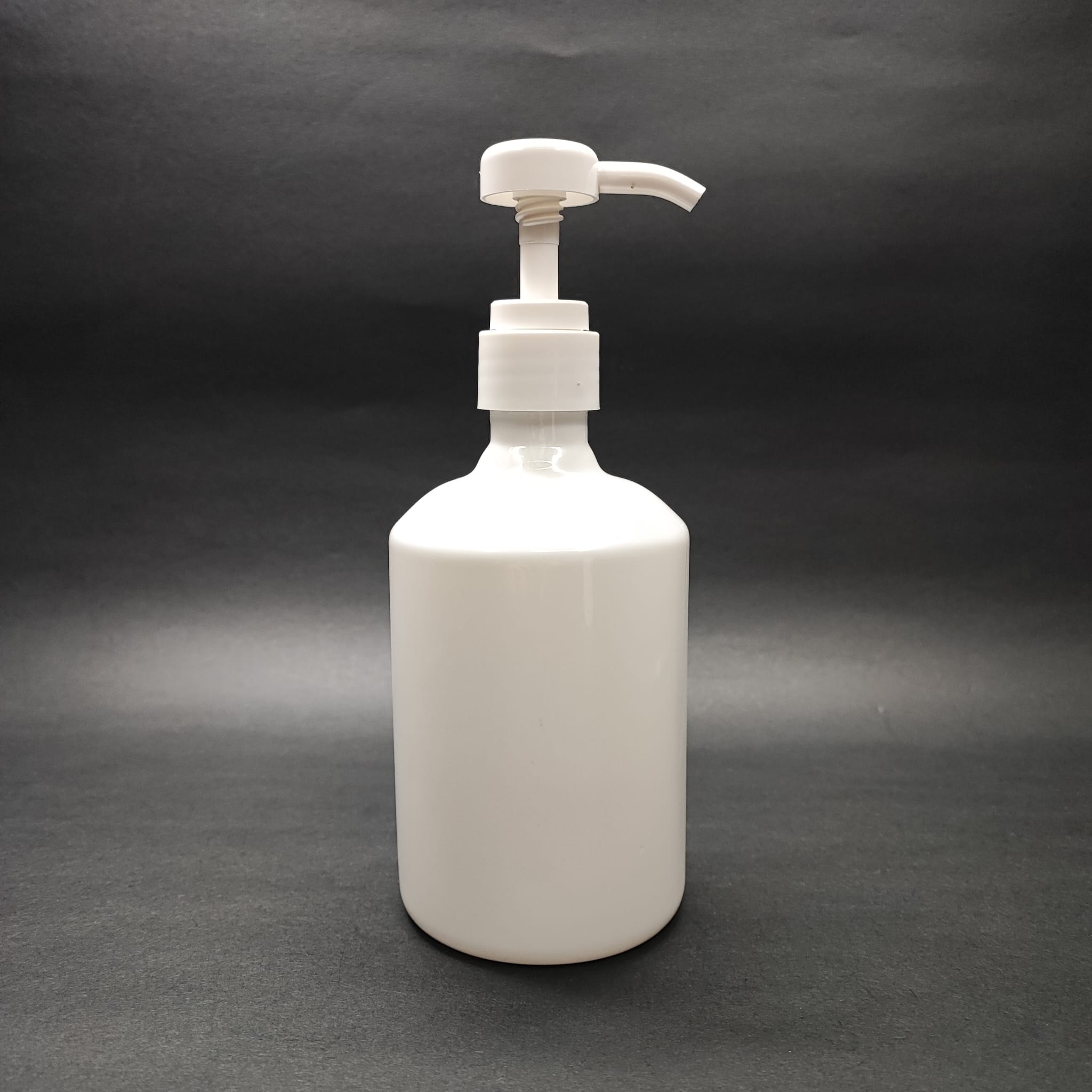 500 Cc Beyaz Küt Pet Şişe - Beyaz Dozaj Pompalı (Her Basmada 4 Cc Sıvı Atar)  - 500 Ml Pompalı Şişe - Şurup, Şampuan, Krem Gibi Yoğun Kıvamlı Sıvılarda Kullanılır