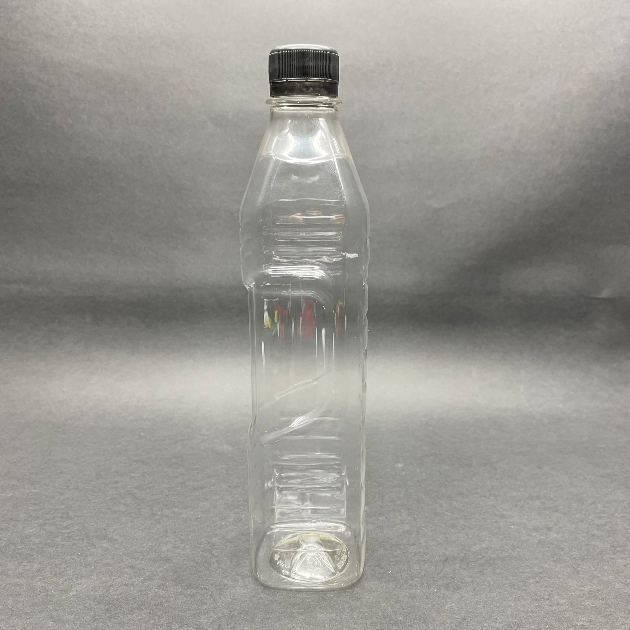 500 Cc Köşeli Pet Şişe - Siyah Kilitli Kapaklı 500 Ml Köşeli Plastik Şişe - Zeytinyağ Şişesi