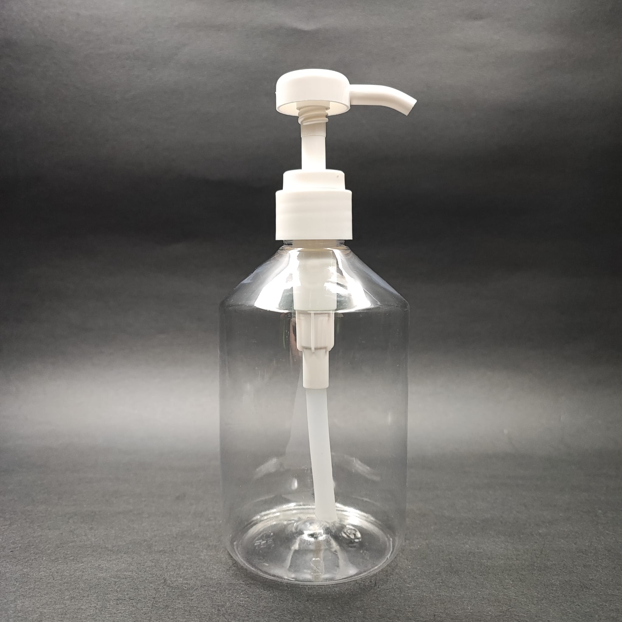 500 Cc Şeffaf Küt Pet Şişe - Beyaz Dozaj Pompalı (Her Basmada 4 Cc Sıvı Atar)  - 500 Ml Pompalı Şişe - Şurup, Şampuan, Krem Gibi Yoğun Kıvamlı Sıvılarda Kullanılır