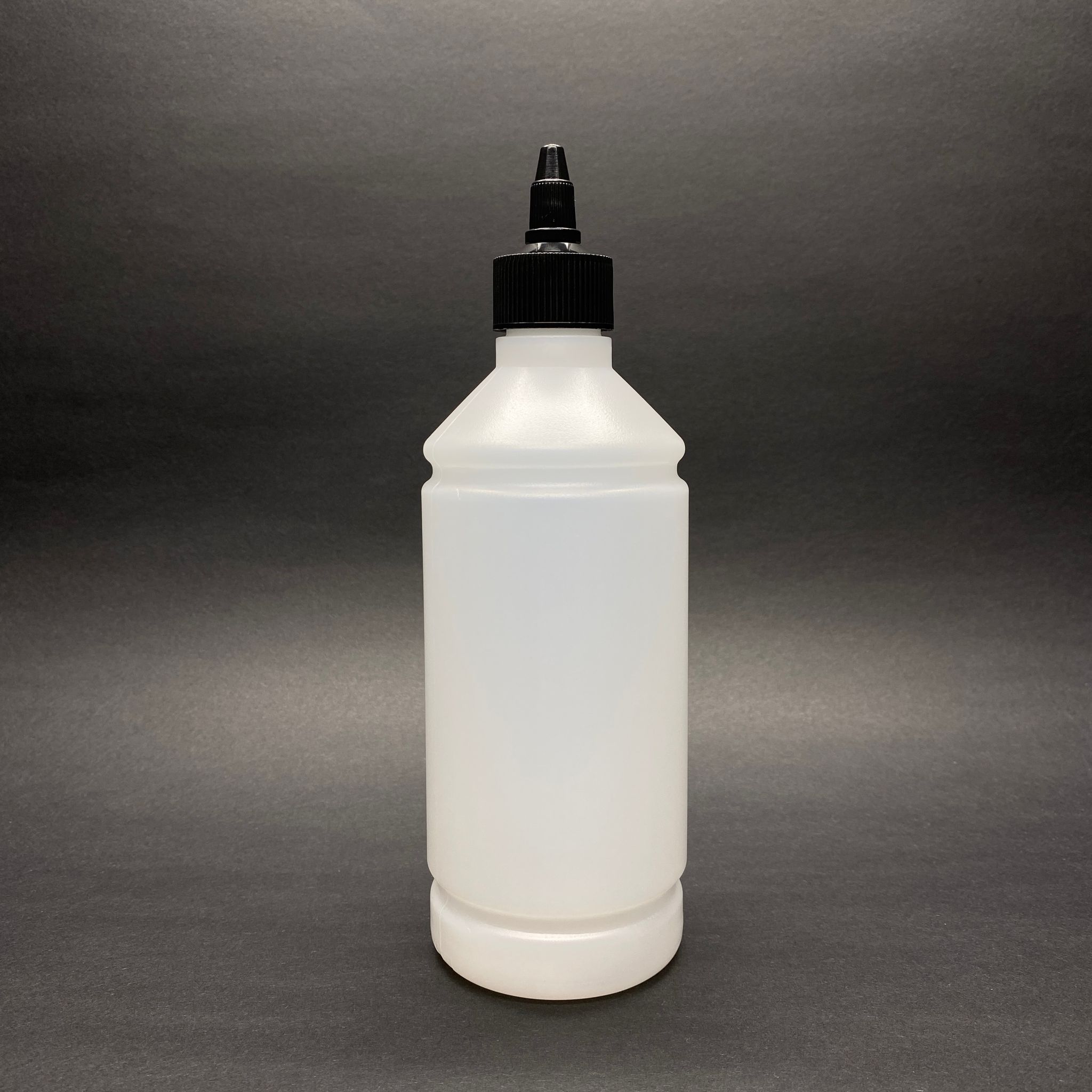 500 Cc Sivri Twist Asansör Kapaklı Polietilen Tiner Şişesi - 0,5 Litre Akıtıcı Siyah Kapaklı Polietilen Şişe