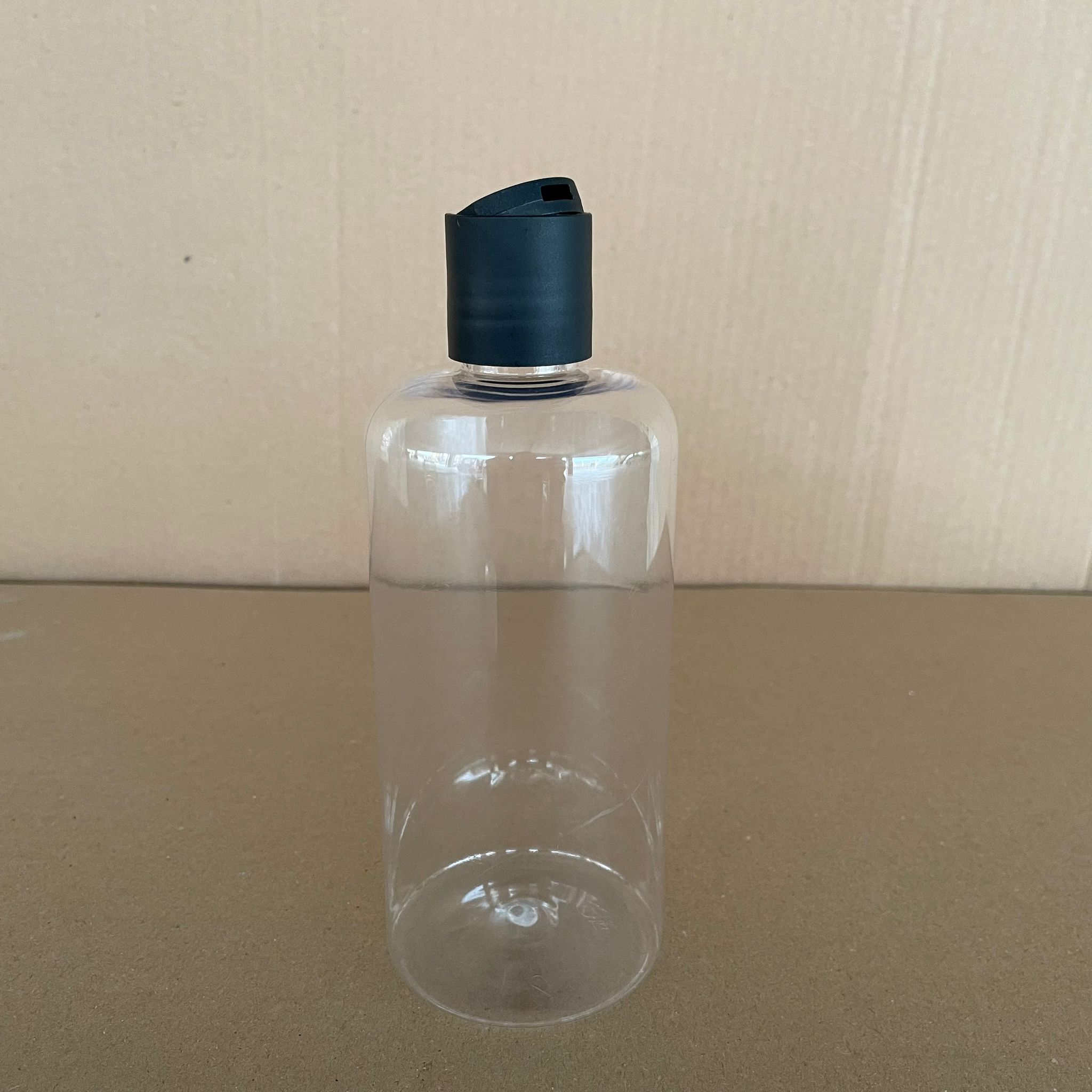 500 Cc Uzun Silindir Pet Şişe Kalın (26 Gr) - Siyah Disktop Şampuan Kapaklı - 28 Ağız - 500 Ml Pet Şişe