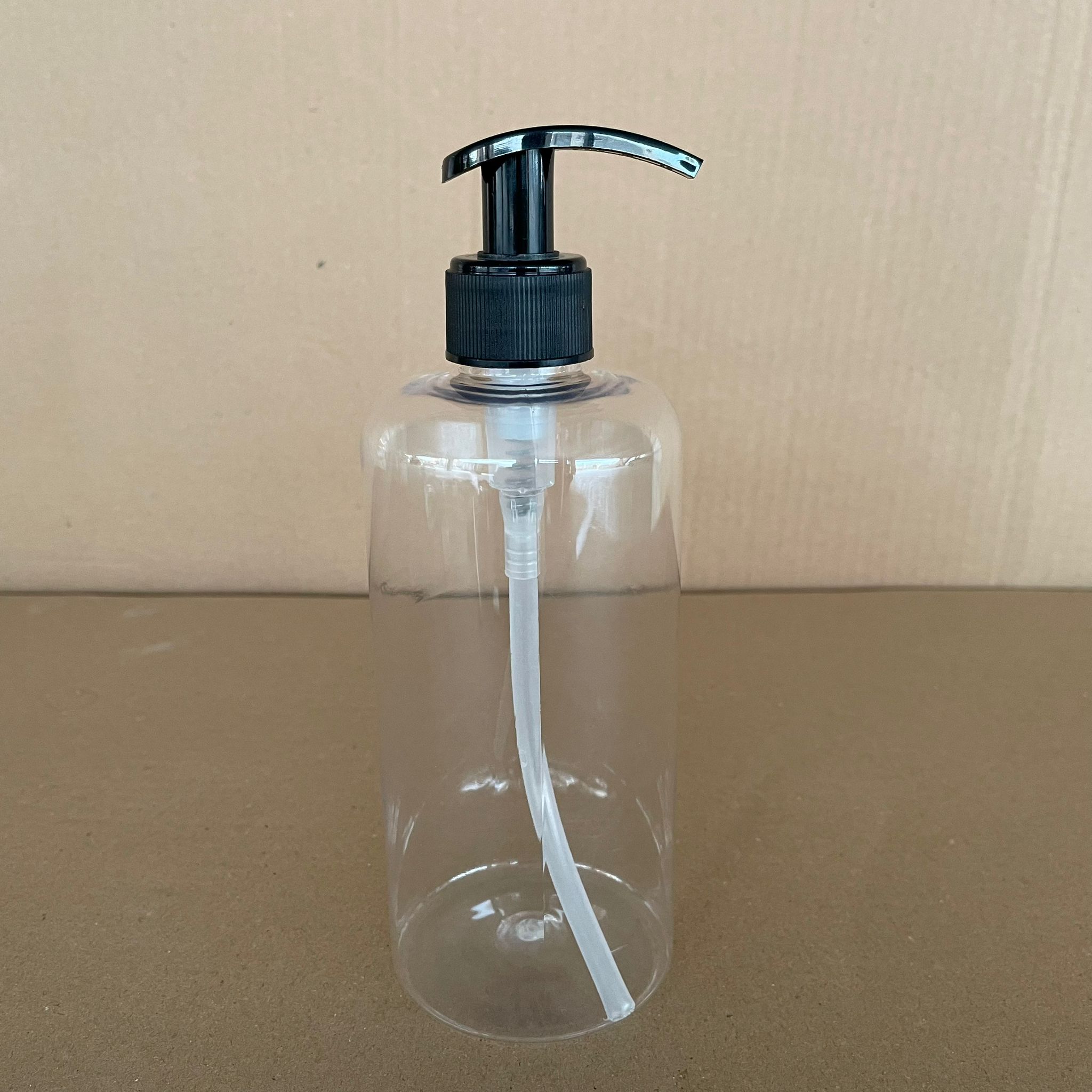 500 Cc Uzun Silindir Pet Şişe Kalın (26 Gr) - Siyah Sıvı Sabun Pompalı - 28 Ağız - 500 Ml Pet Şişe