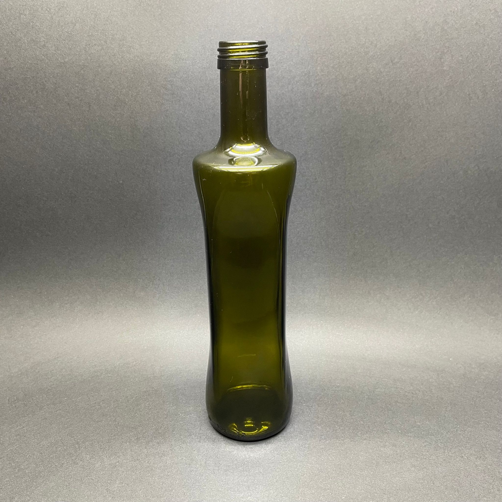500 Cc Yeşil Geolive Cam Şişe Kapaksız (31 Ağız) - 500 Ml Oval Şişe - Geolive Şişe 500 Ml - Zeytinyağ İçin Renkli Cam Şişe - Şişecam Ürün Kodu: 127025