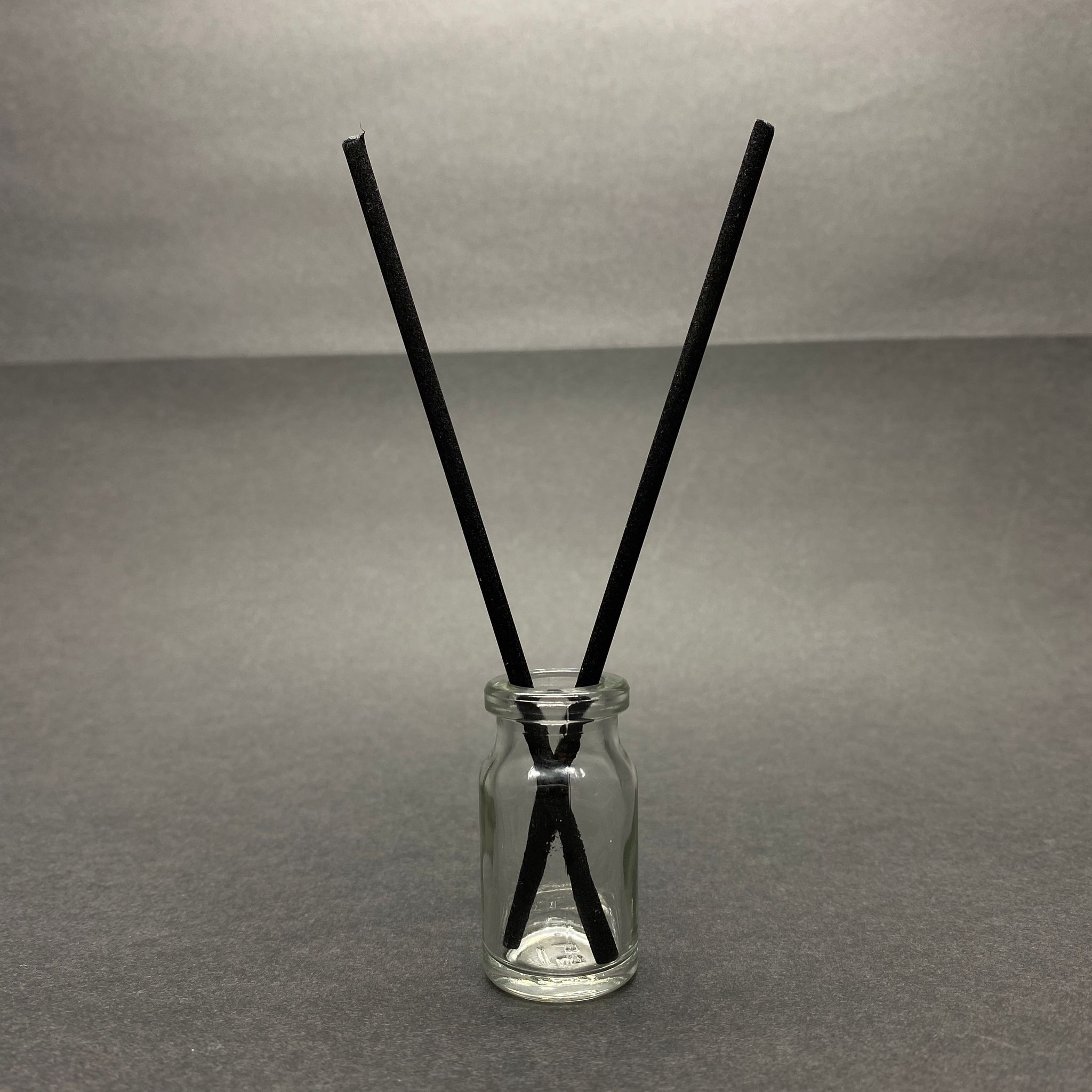 6 Cc Cam Bambu Oda Kokusu Şişesi - 6 Ml Çubuklu Bambu Oda Kokusu Şişesi - Difüzör Şişe- Cam Şişe + Plastik Kapak + Fiber Siyah Bambu Çubuk