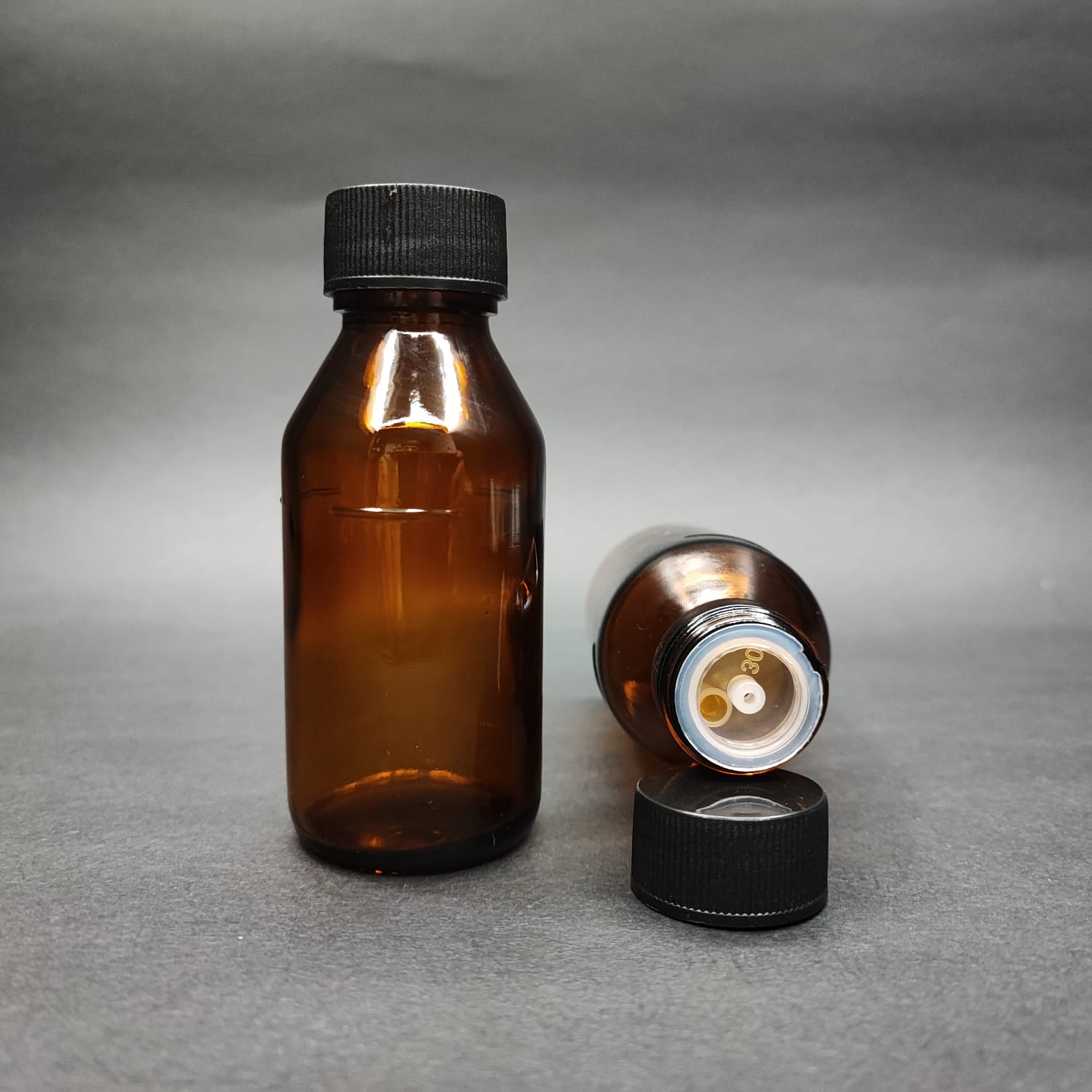 60 Ml Dolumu Kolay, Geniş Ağızlı İçten Damlalıklı Şişe (25 Mm Ağız)  - 60 Cc Siyah Contalı Kapaklı İçten Damlalıklı Cam Ecza Şişesi - Amber Kahverengi