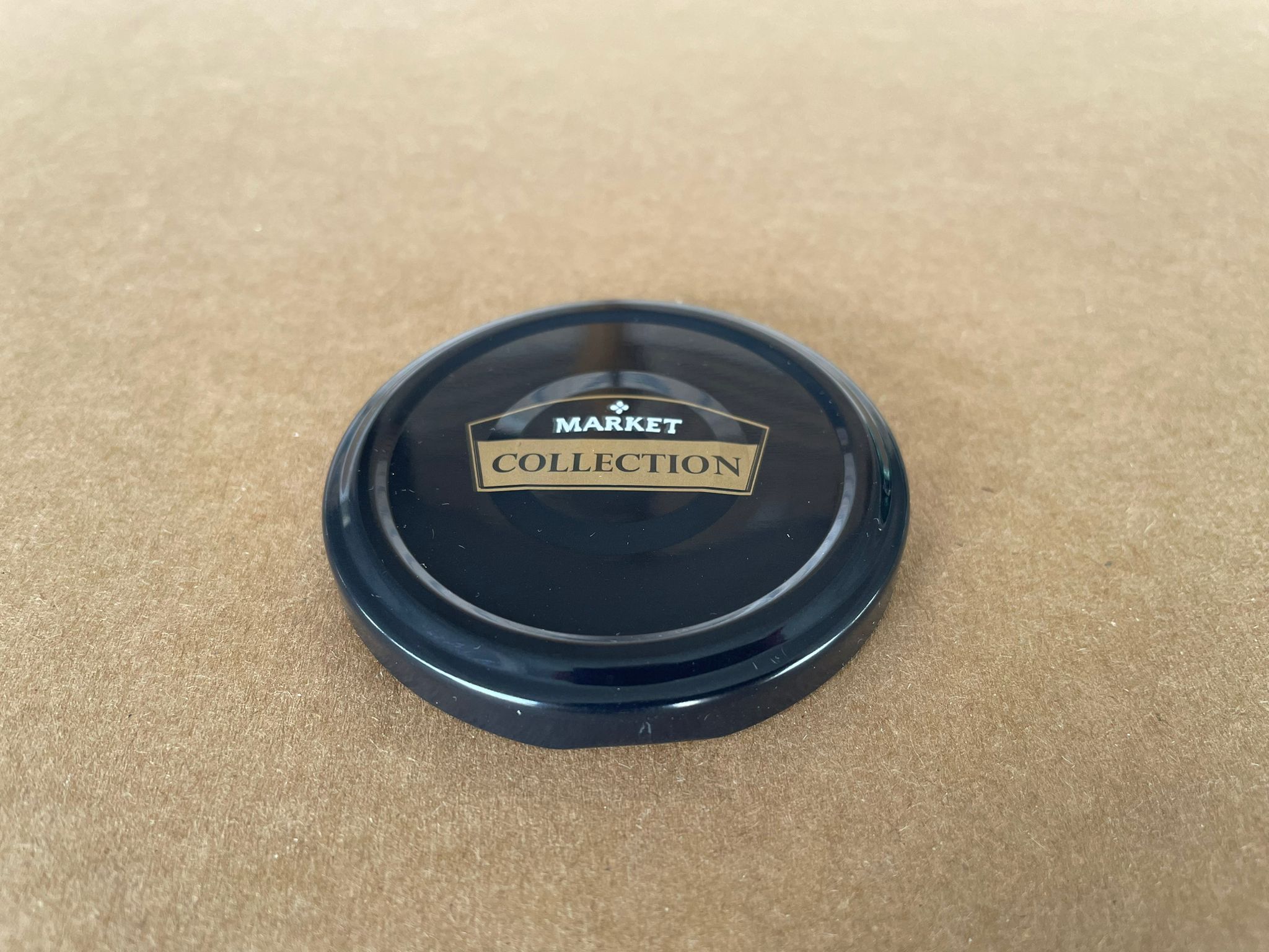 66 Mm Twist-Off Siyah Emniyet Düğmeli Metal Kapak (Market Collection Yazılı)
