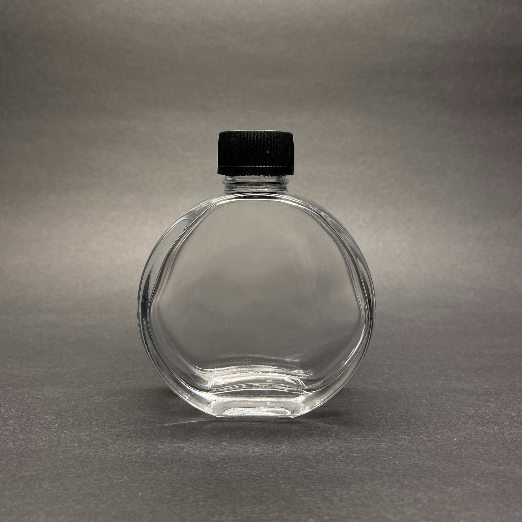 70 Cc Yassı Oval Cam Şişe - Siyah Plastik Kapaklı - 70 Ml Yuvarlak Cam Şişe