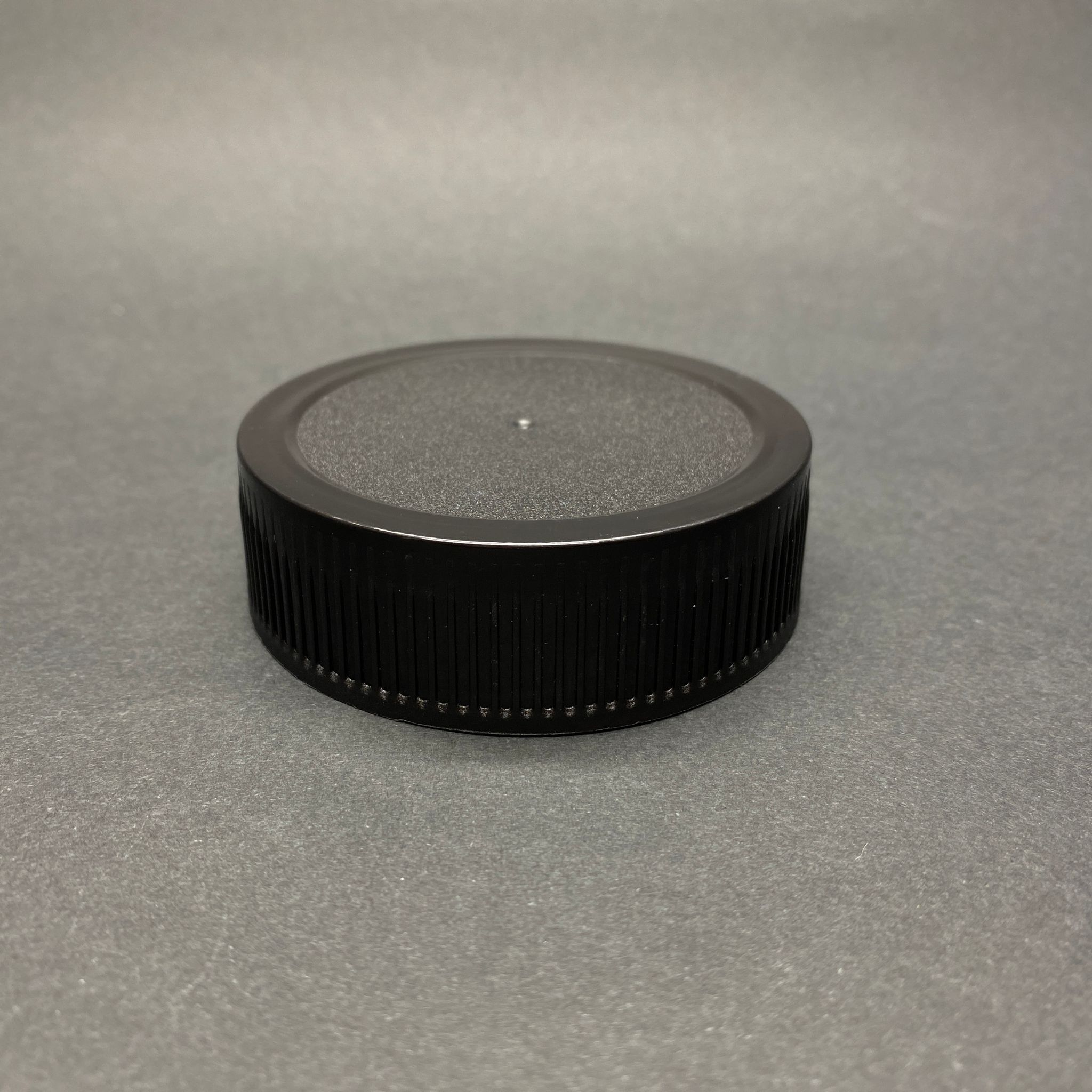 70 Mm Twist-Off Derin Siyah Plastik Kapak - Alüminyum Contalı - İndiksiyon Folyolu Kapak