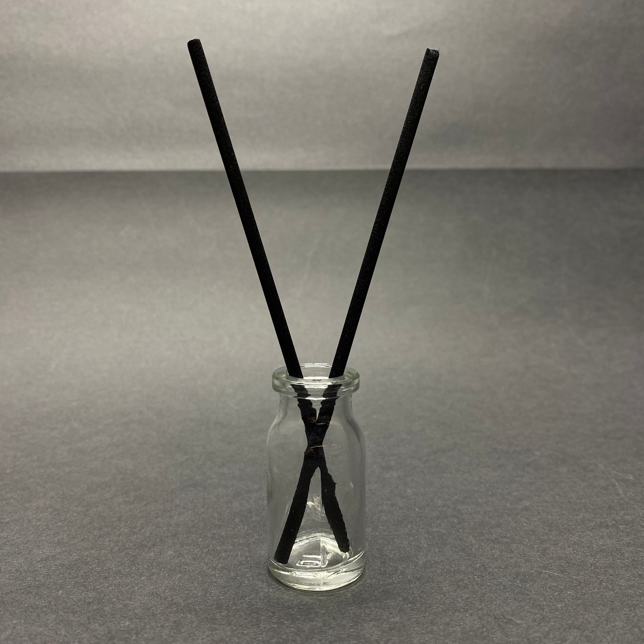 8 Cc Cam Bambu Oda Kokusu Şişesi - 8 Ml Çubuklu Bambu Oda Kokusu Şişesi - Difüzör Şişe- Cam Şişe + Plastik Kapak + Fiber Siyah Bambu Çubuk