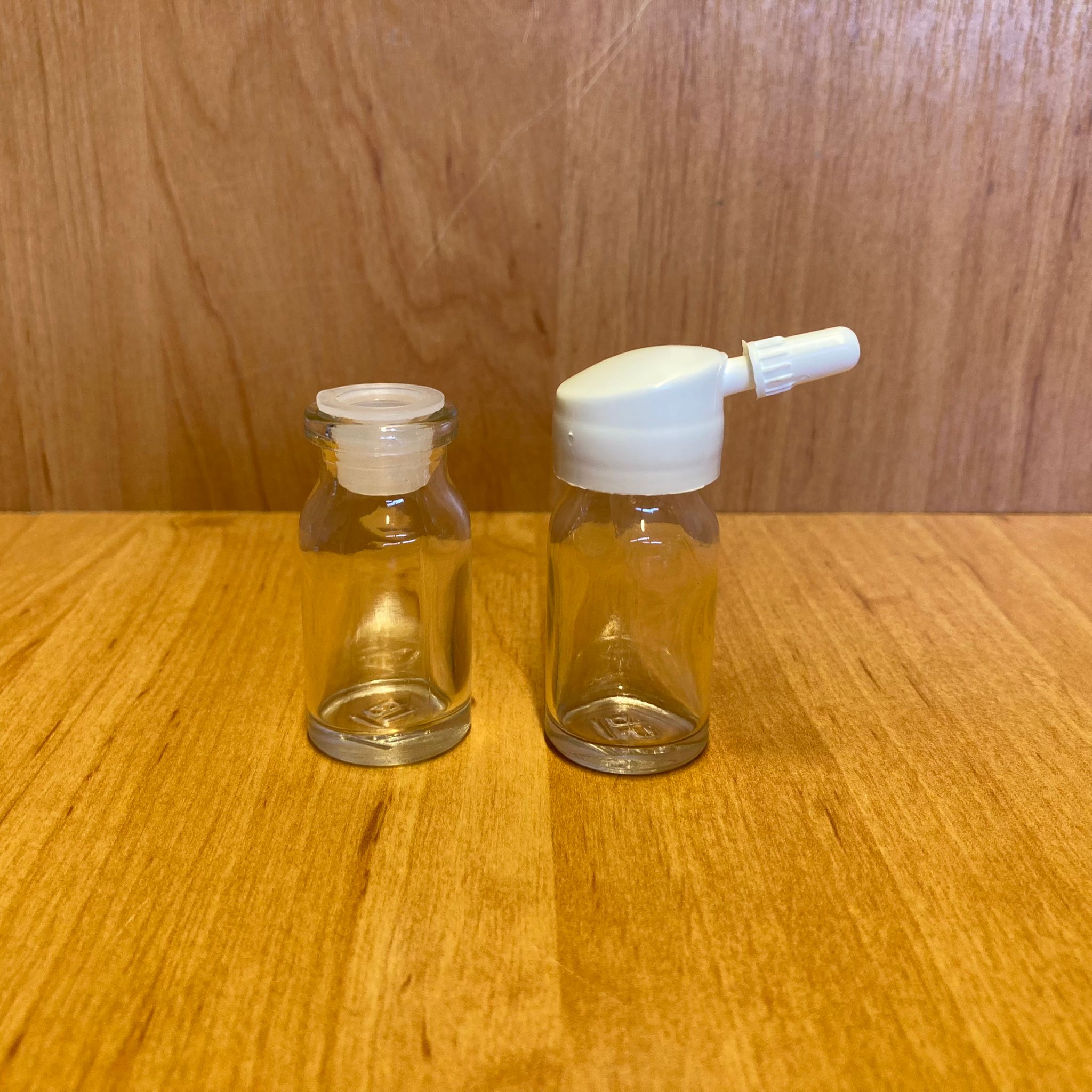 8 Cc Flakon Penisilin Şişesi - Beyaz Tank Damlalıklı - Plastik Tıpalı - 8 Ml Damlalıklı Cam Şişe