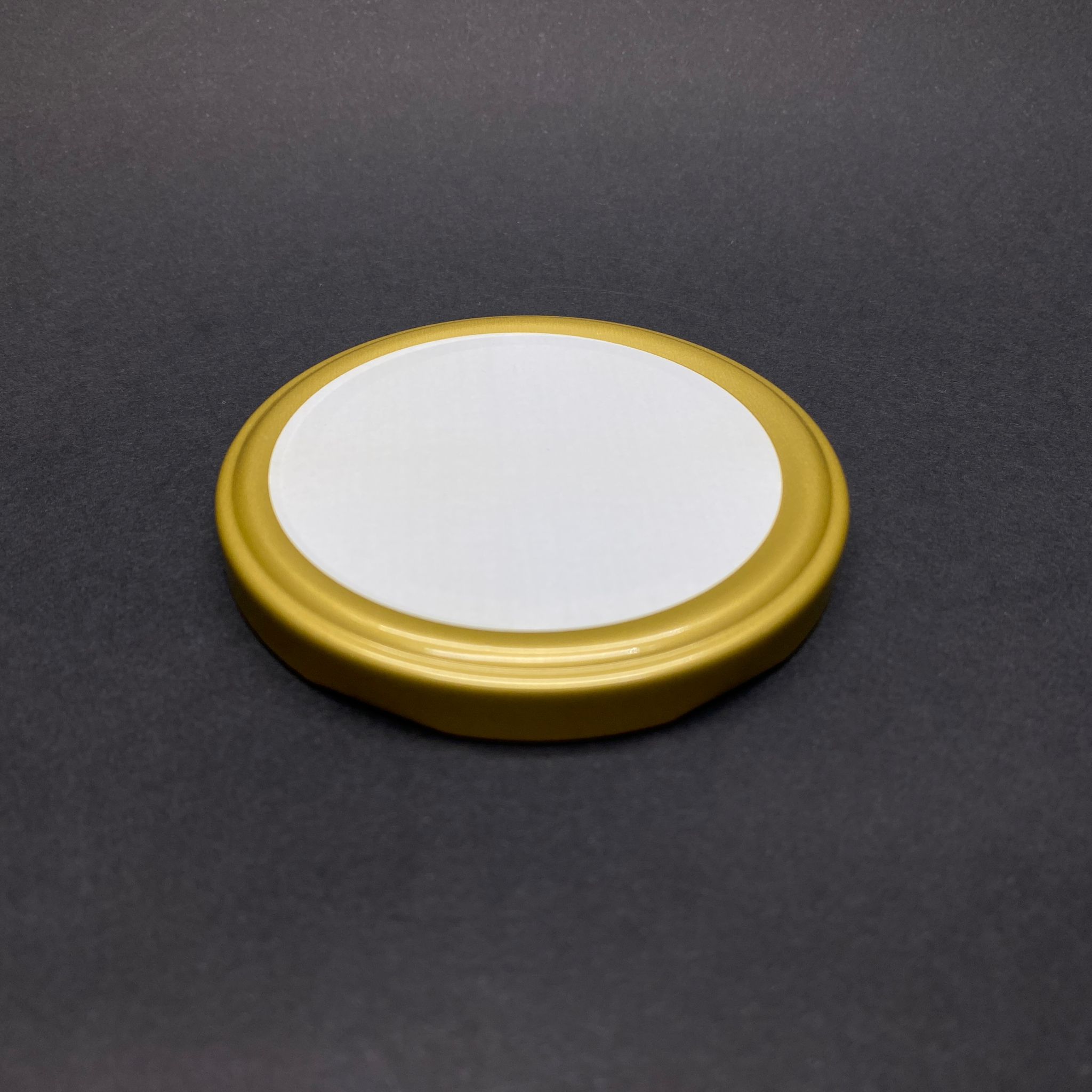 82 Mm Twist-Off Gold Kuşaklı Üstü Beyaz Metal Kapak - Standart Konserve Kapağı