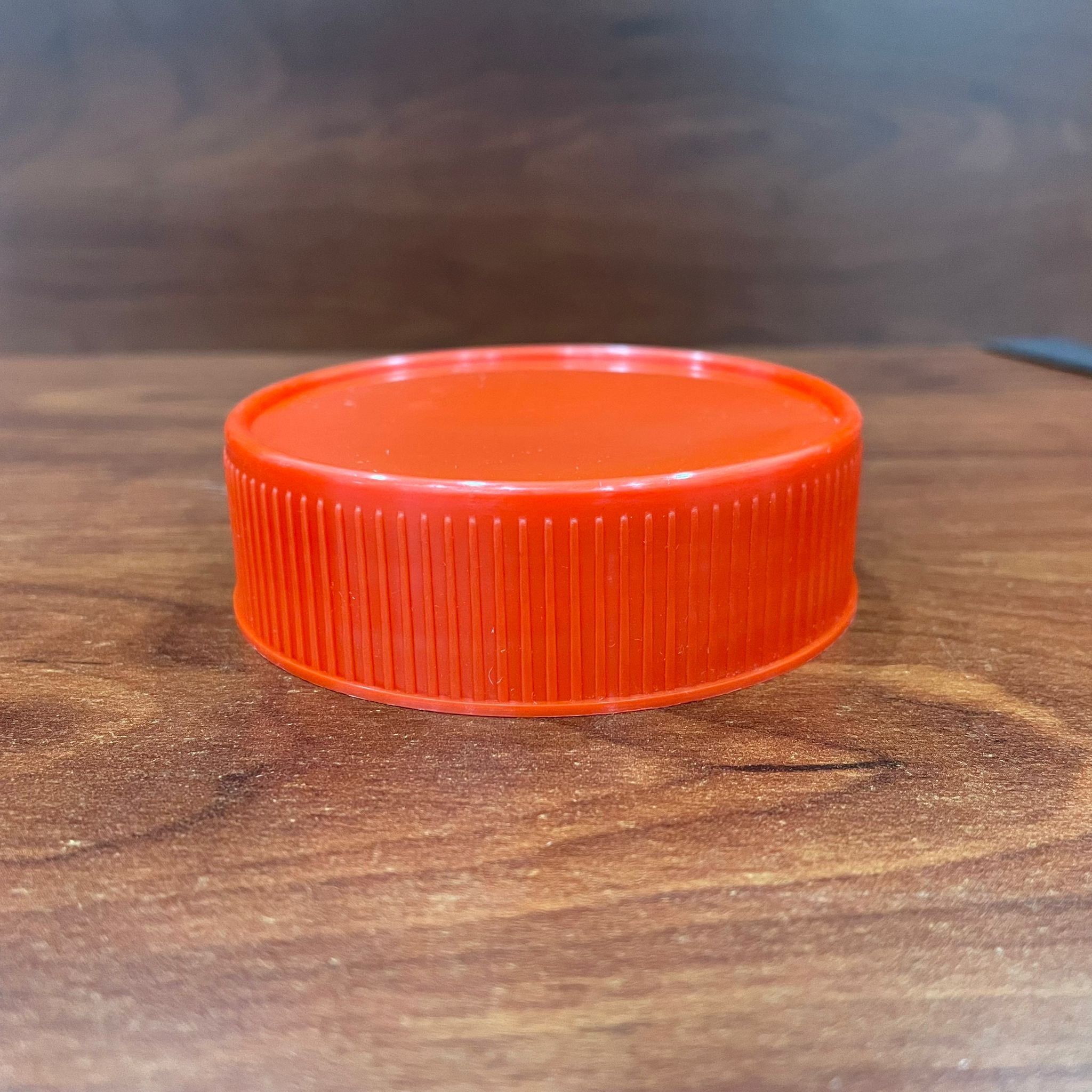 82 Mm Twist-Off Kırmızı Plastik Kapak-Derin Etek (Plastik Kavanoz Kapağı)