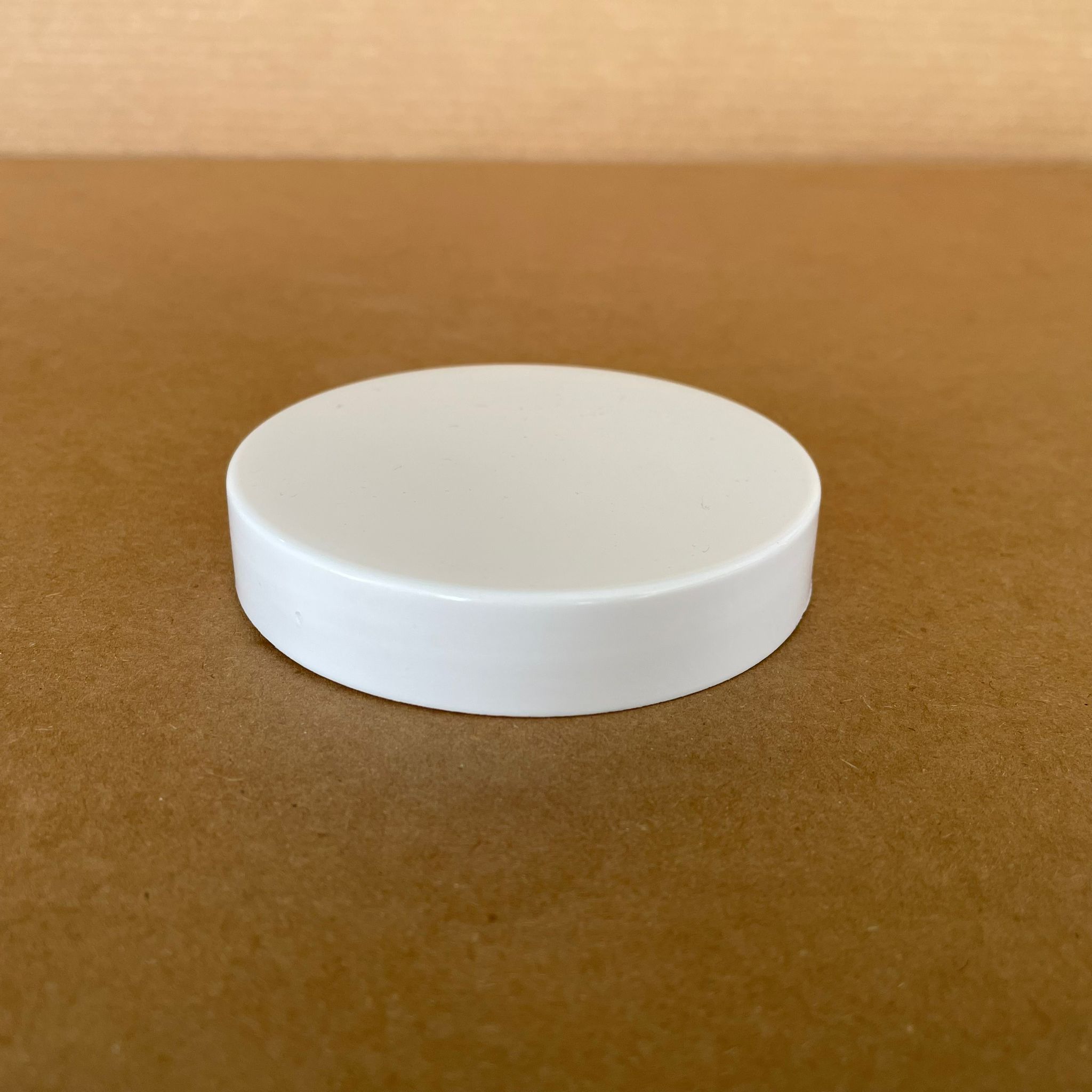 89 Mm Vidalı Beyaz Plastik Kapak