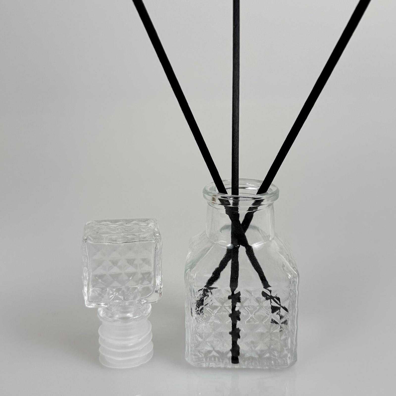 Kare Lüks Model Cam Bambu Oda Kokusu Şişesi + Cam Tıpa + 3 Adet Fiber Bambu Çubuk - 50 Ml Set Takım - Hediyelik Promosyon Lüx Diffuser Şişeleri