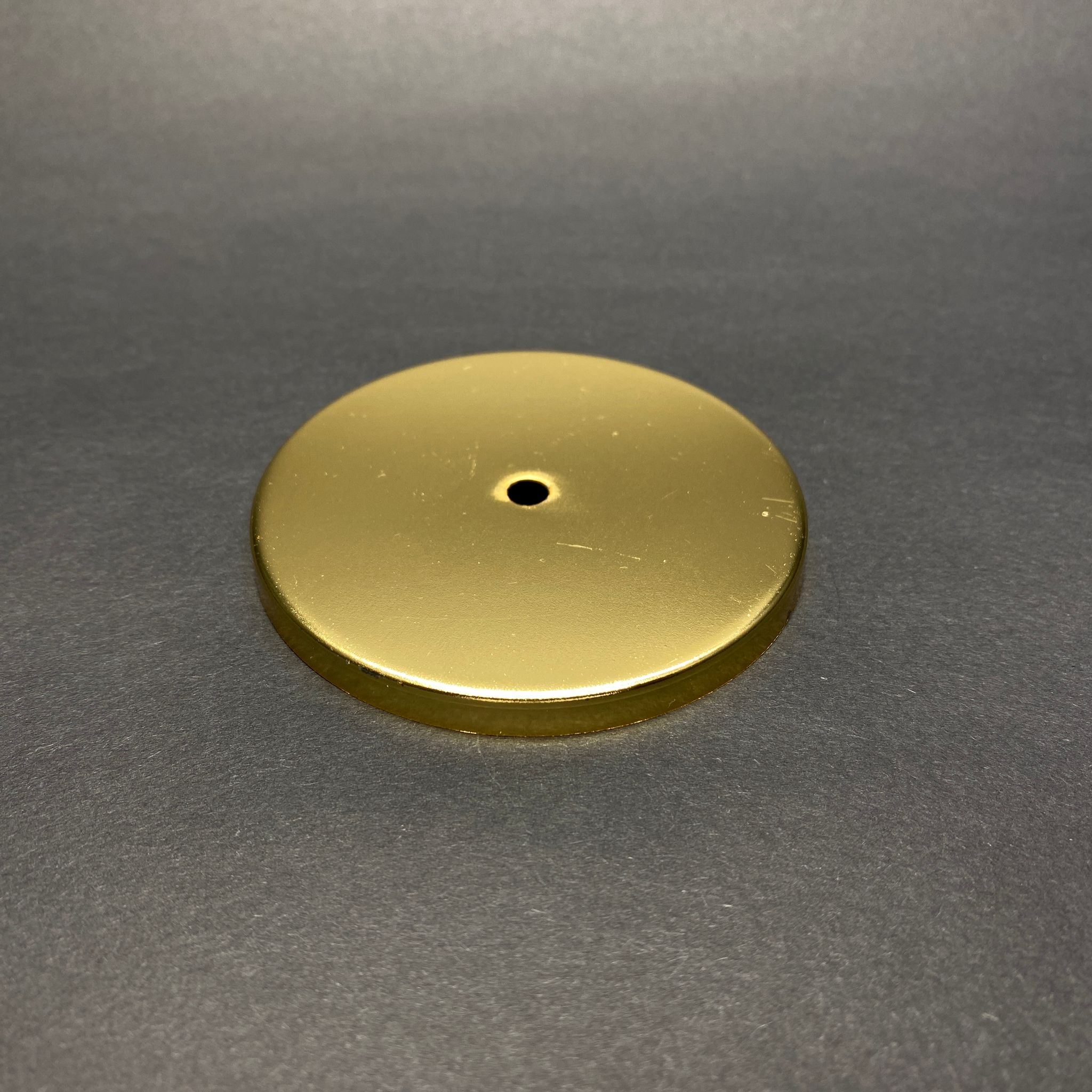 Mum Kapak Dar - Gold - Mum İçin Delikli Düz Metal Kapak - 73 Mm (Mum Bardak Kapağı)