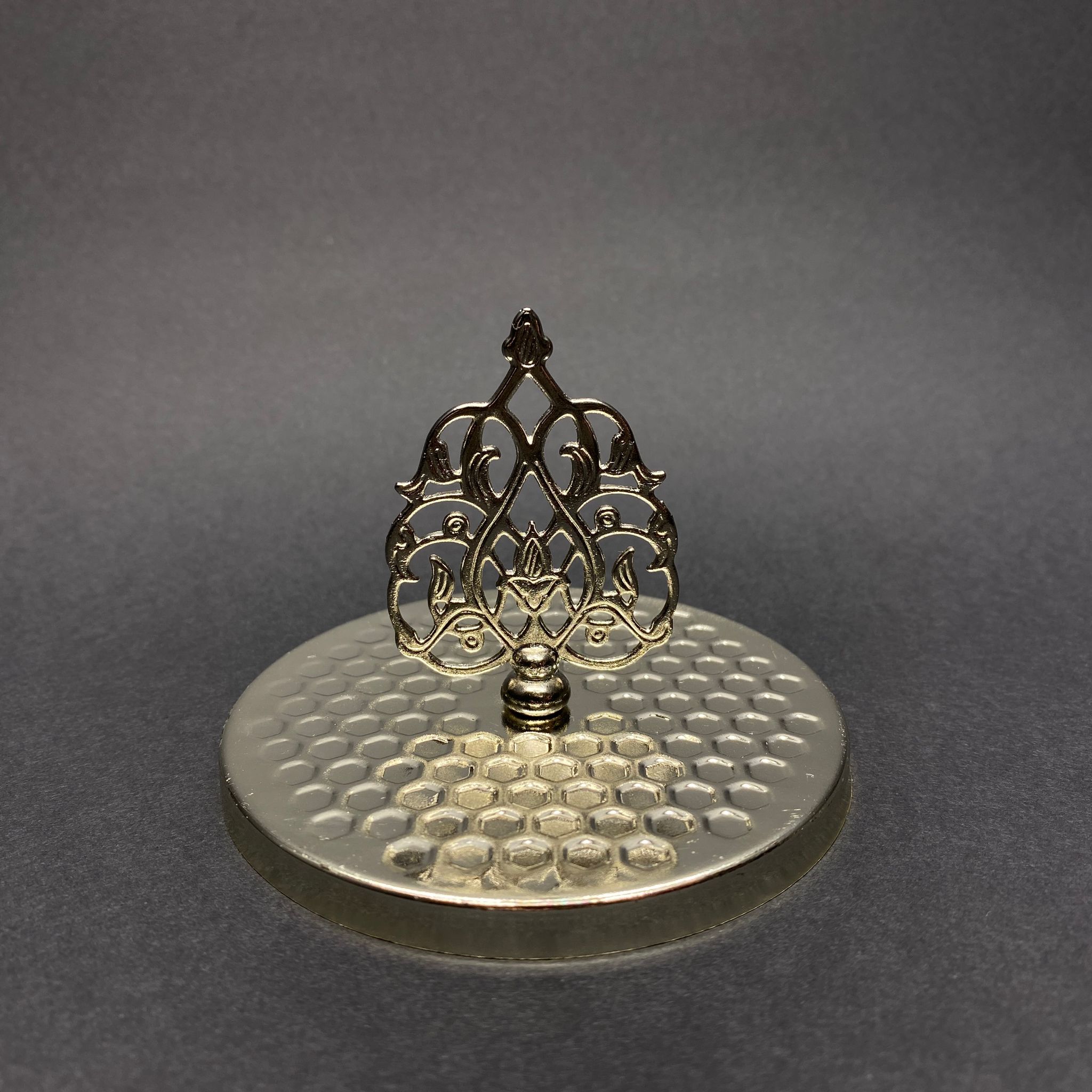 Mum Kapak Osmanlı Tepeli Takım - Geniş - Üstü Gümüş Altı Gümüş - Mum İçin Delikli Dövme Metal Kapak - 86 Mm (Mum Bardaklarının Kapağı)