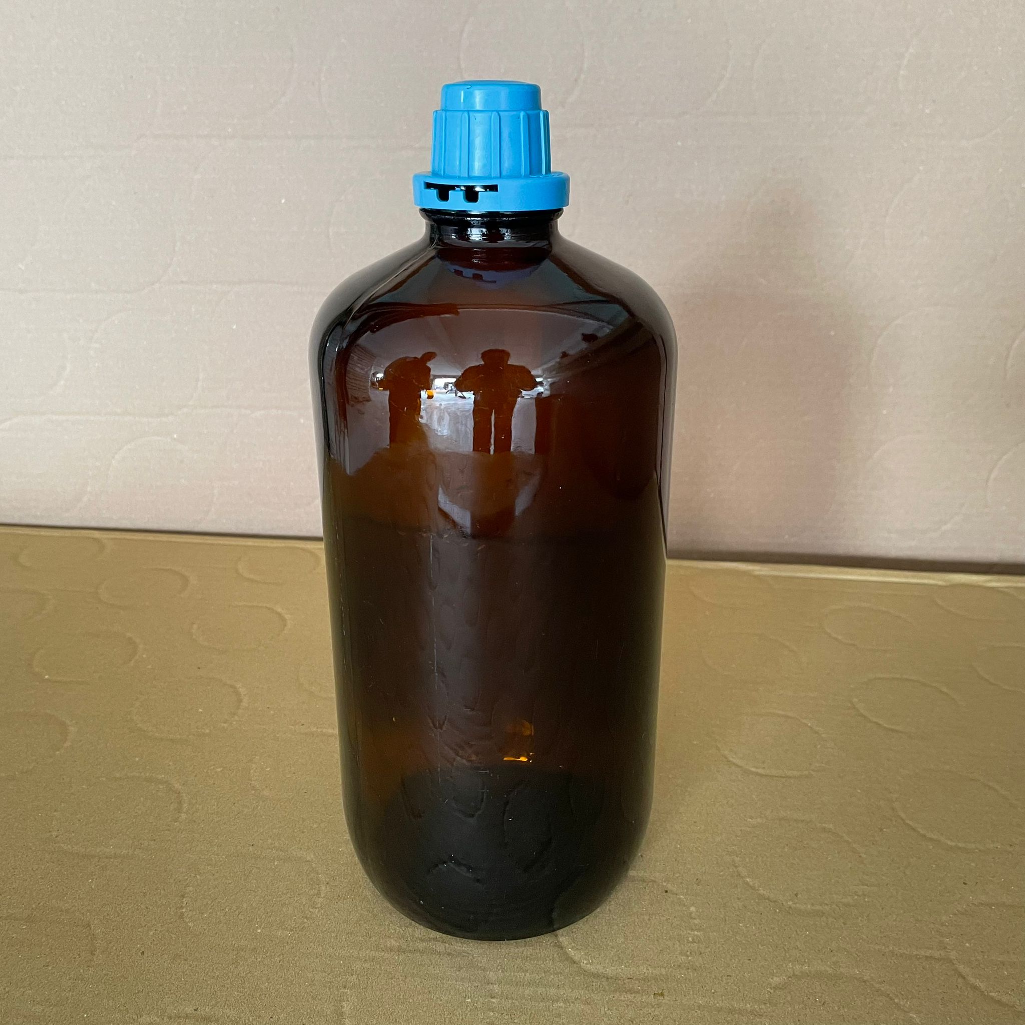 Özel Amber Cam Şişe 2,5 Lt Kapaklı - Kod5 (Geri Dönüşüm)