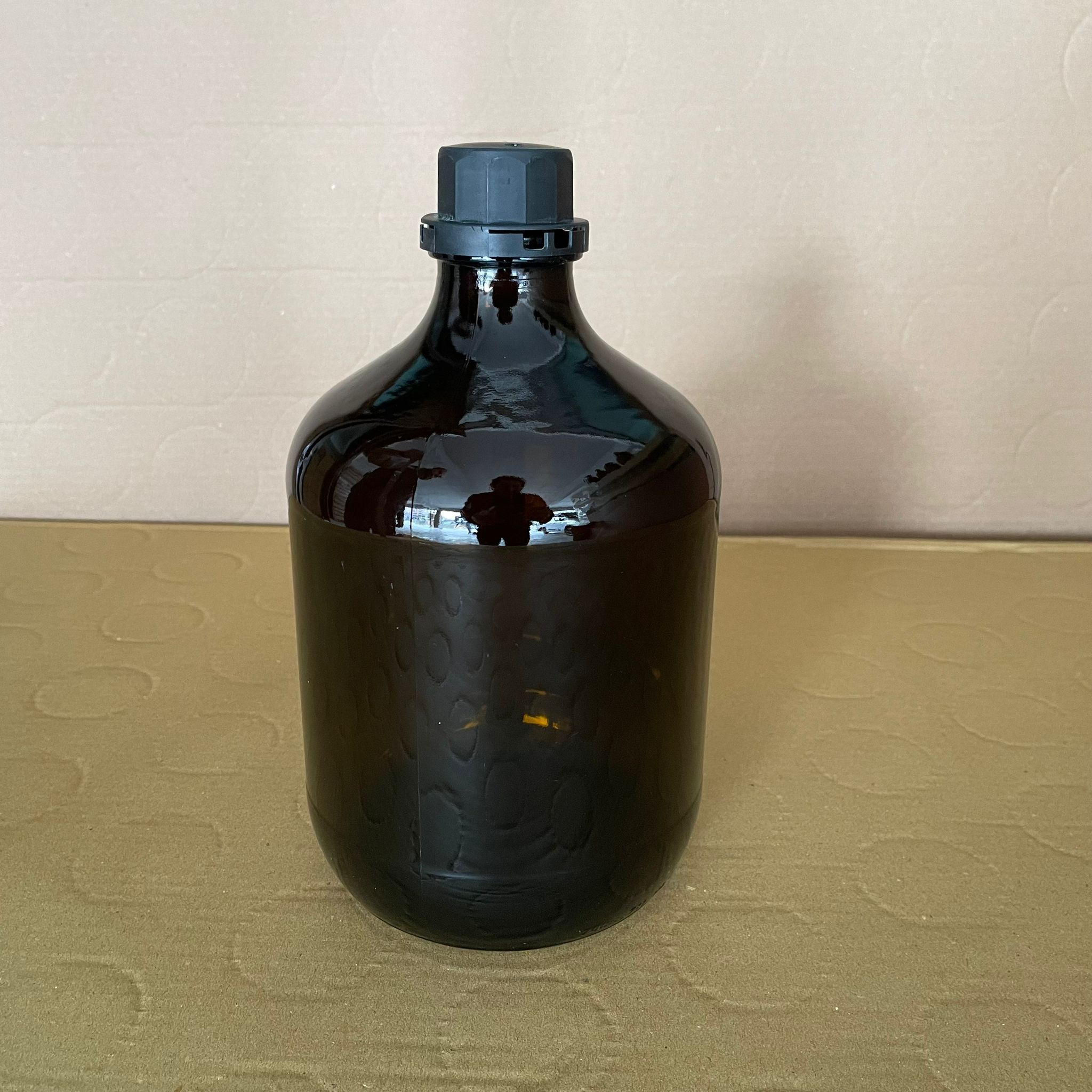 Özel Amber Cam Şişe 2,5 Lt Kapaklı - Kod71 (Geri Dönüşüm)