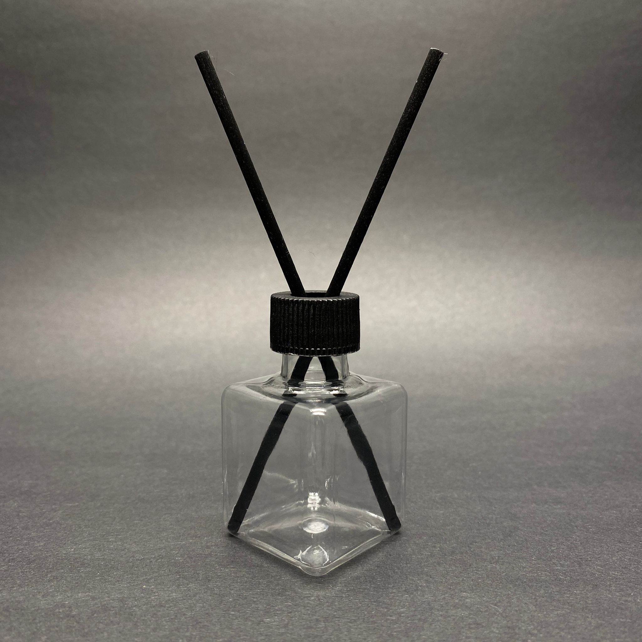 Plastik Pet Difüzör  Oda Kokusu Bambu Şişesi - 35 Ml - Şişe + Siyah Kapak + Tıpa + 24 Cm Fiber Çubuk