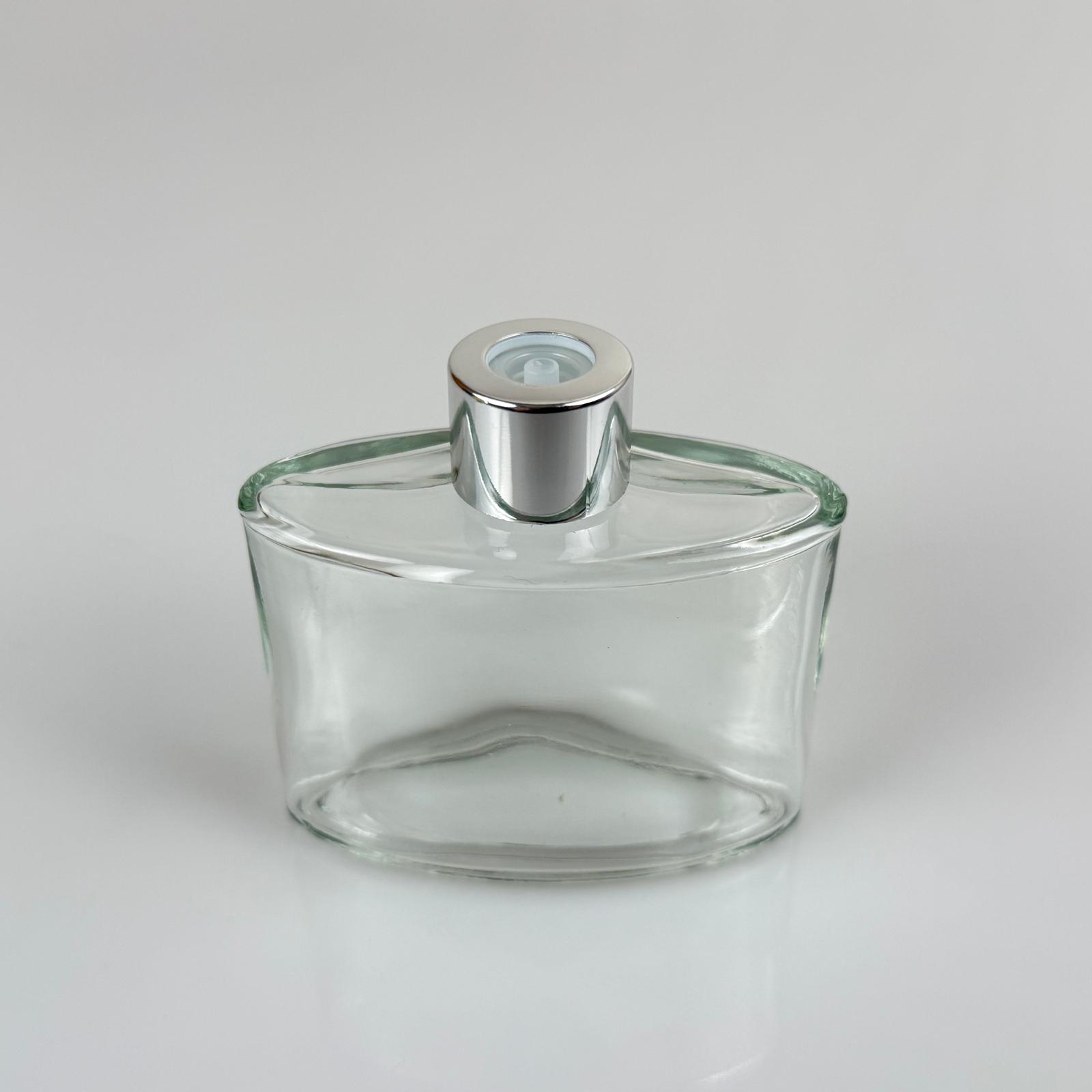 Yassı Model Cam Kolonya Şişesi + Metal Gümüş Kapak + Tıpa - 50 Ml - Hediyelik Kolonya Şişeleri